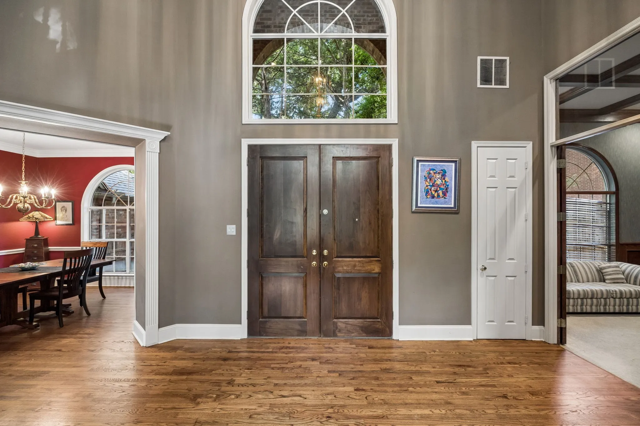 Single Family Residence For Sale in Dallas County , 908 Trailwood Court, Cedar Hill, Texas 75104, 4 Bedroom, 4 Bathroom, 3 Garage spaces, 3,474 Sqft, built in 1994, mls#21354454, Real Estate Agent in Cedar Hill, Homes For Sale in Dallas county, Homes For Sale in Cedar Hill, Realtor in Cedar Hill Texas, Real Estate Brokerage Independent Realty Texas, Luminita Cordes Realtor