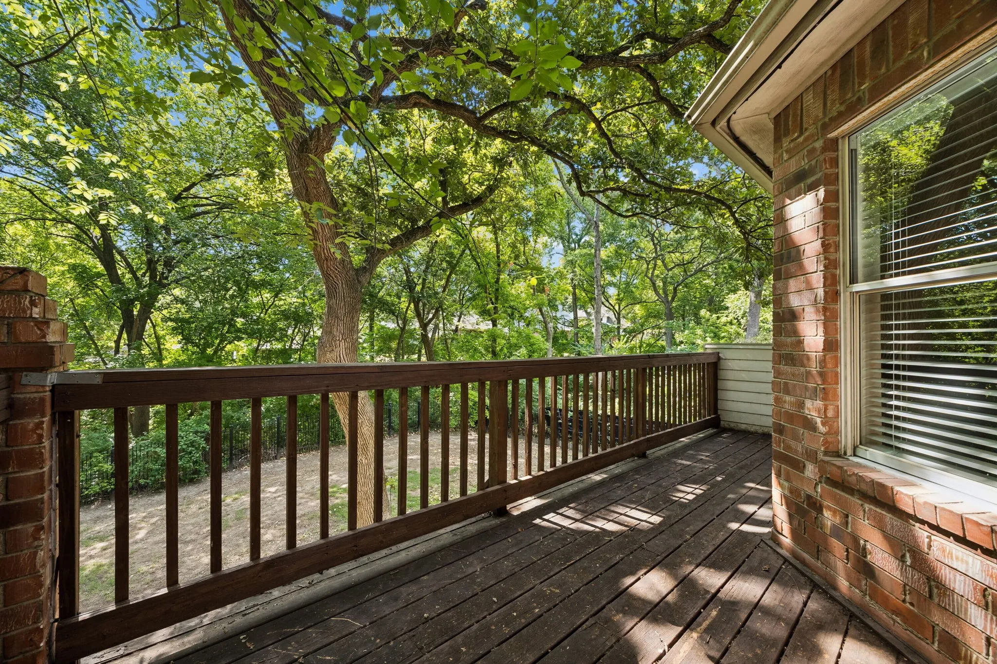 Single Family Residence For Sale in Dallas County , 908 Trailwood Court, Cedar Hill, Texas 75104, 4 Bedroom, 4 Bathroom, 3 Garage spaces, 3,474 Sqft, built in 1994, mls#21354454, Real Estate Agent in Cedar Hill, Homes For Sale in Dallas county, Homes For Sale in Cedar Hill, Realtor in Cedar Hill Texas, Real Estate Brokerage Independent Realty Texas, Luminita Cordes Realtor