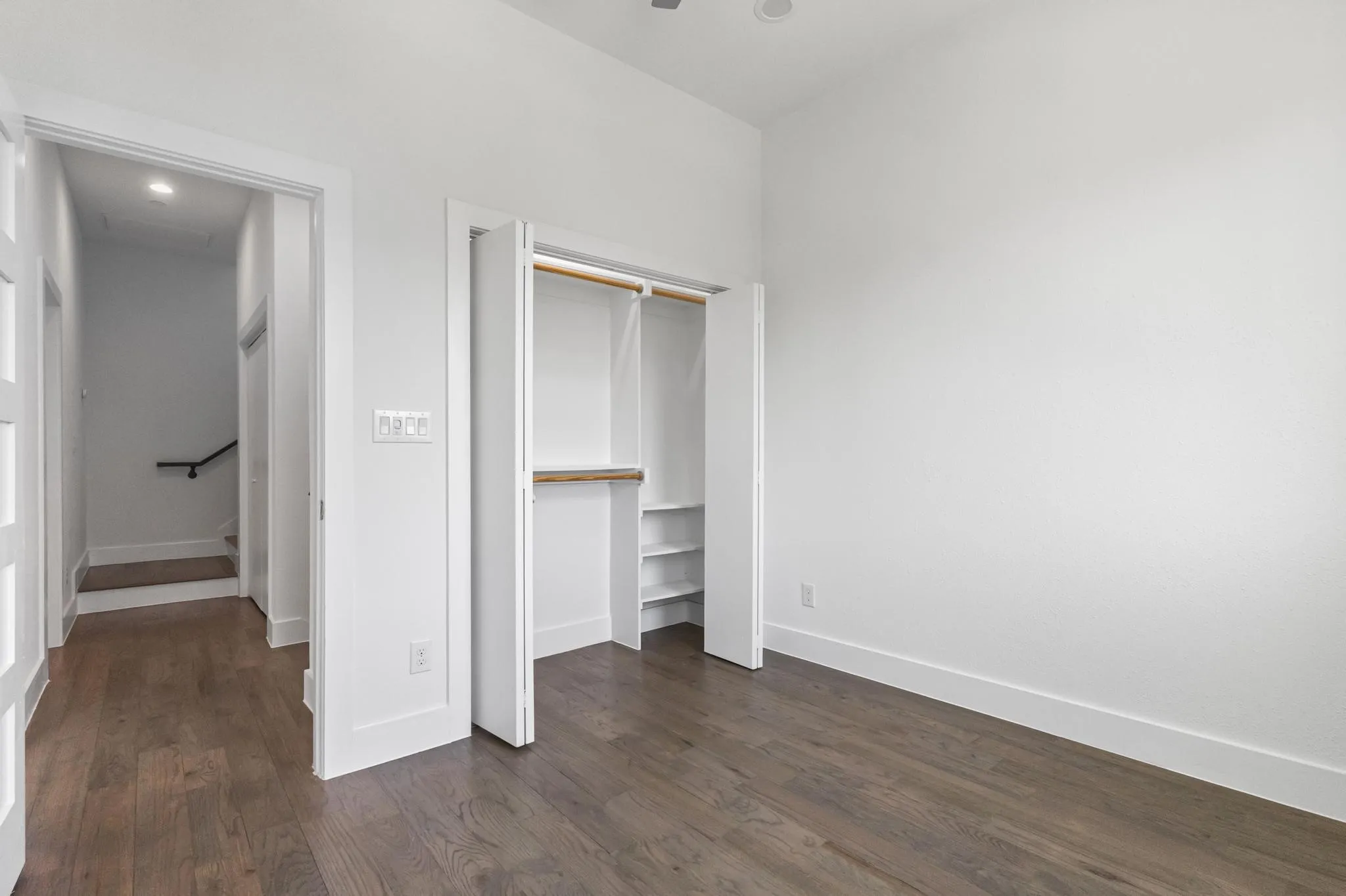 Condominium For Sale in Dallas County , 2450 N Garrett Avenue 14, Dallas, Texas 75206, 2 Bedroom, 3 Bathroom, 2 Garage spaces, 1,737 Sqft, built in 2019, mls#21354403, Real Estate Agent in Dallas, Homes For Sale in Dallas county, Homes For Sale in Dallas, Realtor in Dallas Texas, Real Estate Brokerage Independent Realty Texas, Luminita Cordes Realtor
