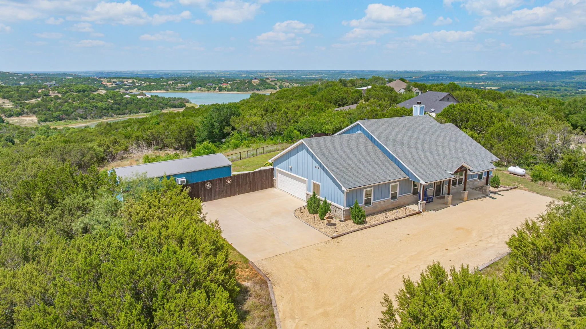 Single Family Residence For Sale in Erath County , 4305 Skyline Drive, Bluff Dale, Texas 76433, 3 Bedroom, 2 Bathroom, 2 Garage spaces, 2,094 Sqft, built in 2021, mls#21354208, Real Estate Agent in Bluff Dale, Homes For Sale in Erath county, Homes For Sale in Bluff Dale, Realtor in Bluff Dale Texas, Real Estate Brokerage Independent Realty Texas, Luminita Cordes Realtor