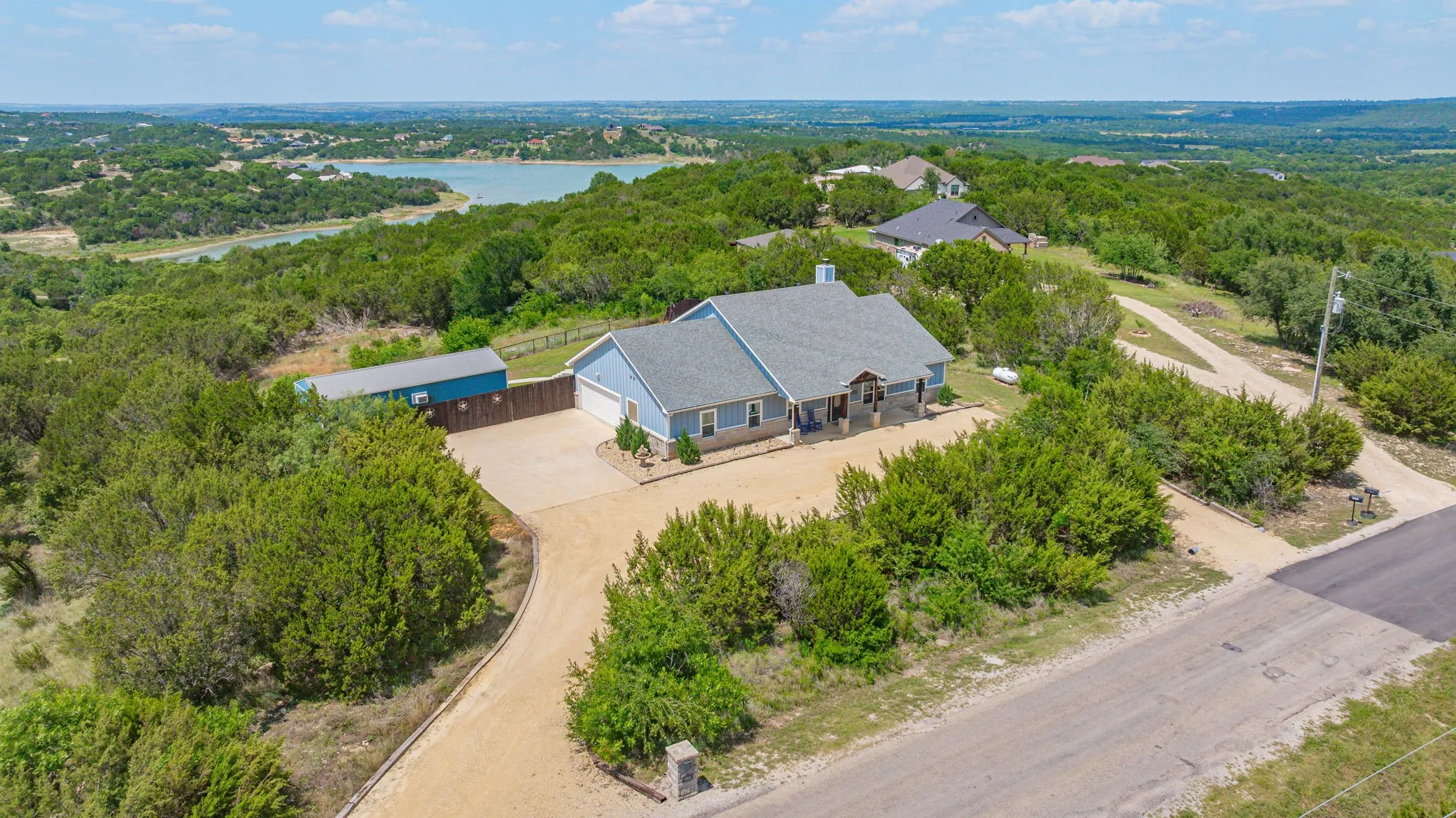 Single Family Residence For Sale in Erath County , 4305 Skyline Drive, Bluff Dale, Texas 76433, 3 Bedroom, 2 Bathroom, 2 Garage spaces, 2,094 Sqft, built in 2021, mls#21354208, Real Estate Agent in Bluff Dale, Homes For Sale in Erath county, Homes For Sale in Bluff Dale, Realtor in Bluff Dale Texas, Real Estate Brokerage Independent Realty Texas, Luminita Cordes Realtor