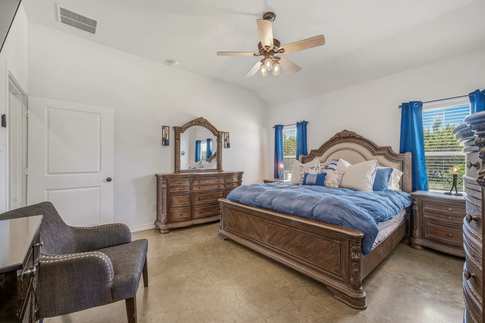 Single Family Residence For Sale in Erath County , 4305 Skyline Drive, Bluff Dale, Texas 76433, 3 Bedroom, 2 Bathroom, 2 Garage spaces, 2,094 Sqft, built in 2021, mls#21354208, Real Estate Agent in Bluff Dale, Homes For Sale in Erath county, Homes For Sale in Bluff Dale, Realtor in Bluff Dale Texas, Real Estate Brokerage Independent Realty Texas, Luminita Cordes Realtor