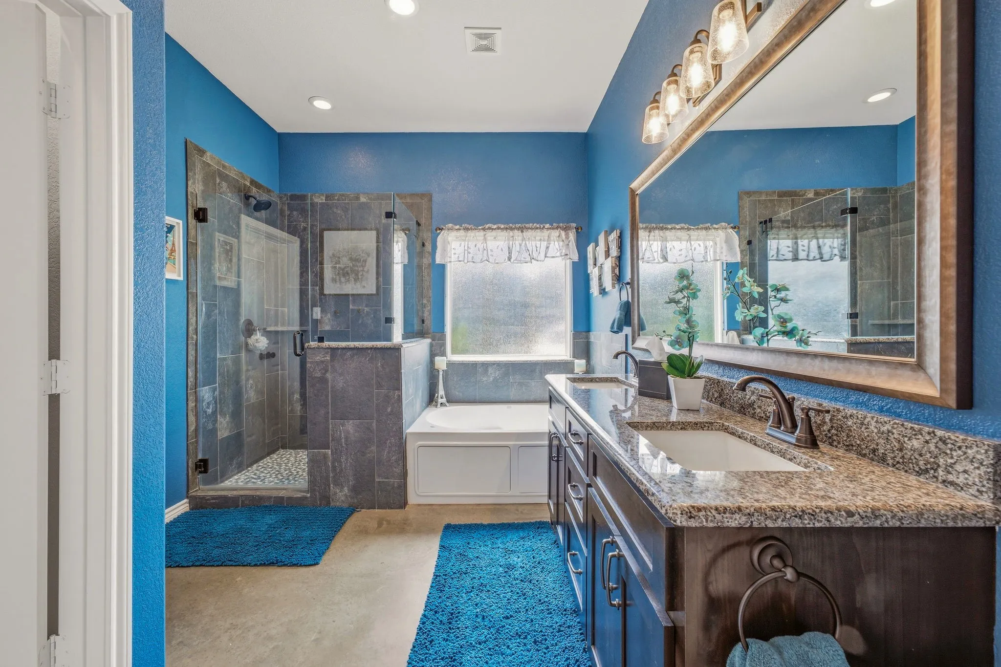 Single Family Residence For Sale in Erath County , 4305 Skyline Drive, Bluff Dale, Texas 76433, 3 Bedroom, 2 Bathroom, 2 Garage spaces, 2,094 Sqft, built in 2021, mls#21354208, Real Estate Agent in Bluff Dale, Homes For Sale in Erath county, Homes For Sale in Bluff Dale, Realtor in Bluff Dale Texas, Real Estate Brokerage Independent Realty Texas, Luminita Cordes Realtor