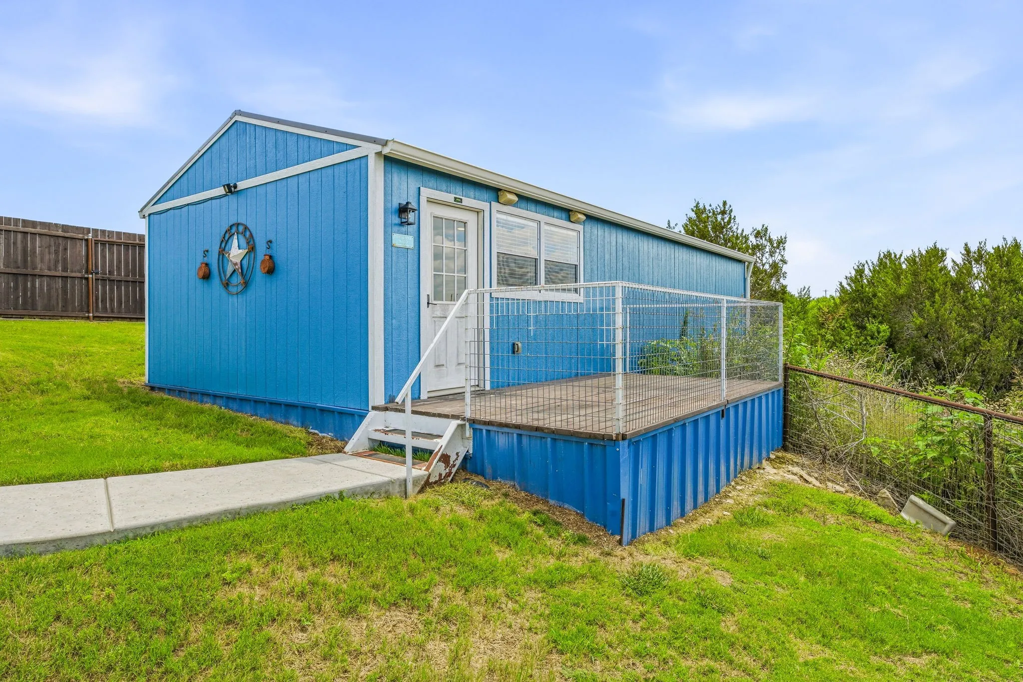 Single Family Residence For Sale in Erath County , 4305 Skyline Drive, Bluff Dale, Texas 76433, 3 Bedroom, 2 Bathroom, 2 Garage spaces, 2,094 Sqft, built in 2021, mls#21354208, Real Estate Agent in Bluff Dale, Homes For Sale in Erath county, Homes For Sale in Bluff Dale, Realtor in Bluff Dale Texas, Real Estate Brokerage Independent Realty Texas, Luminita Cordes Realtor