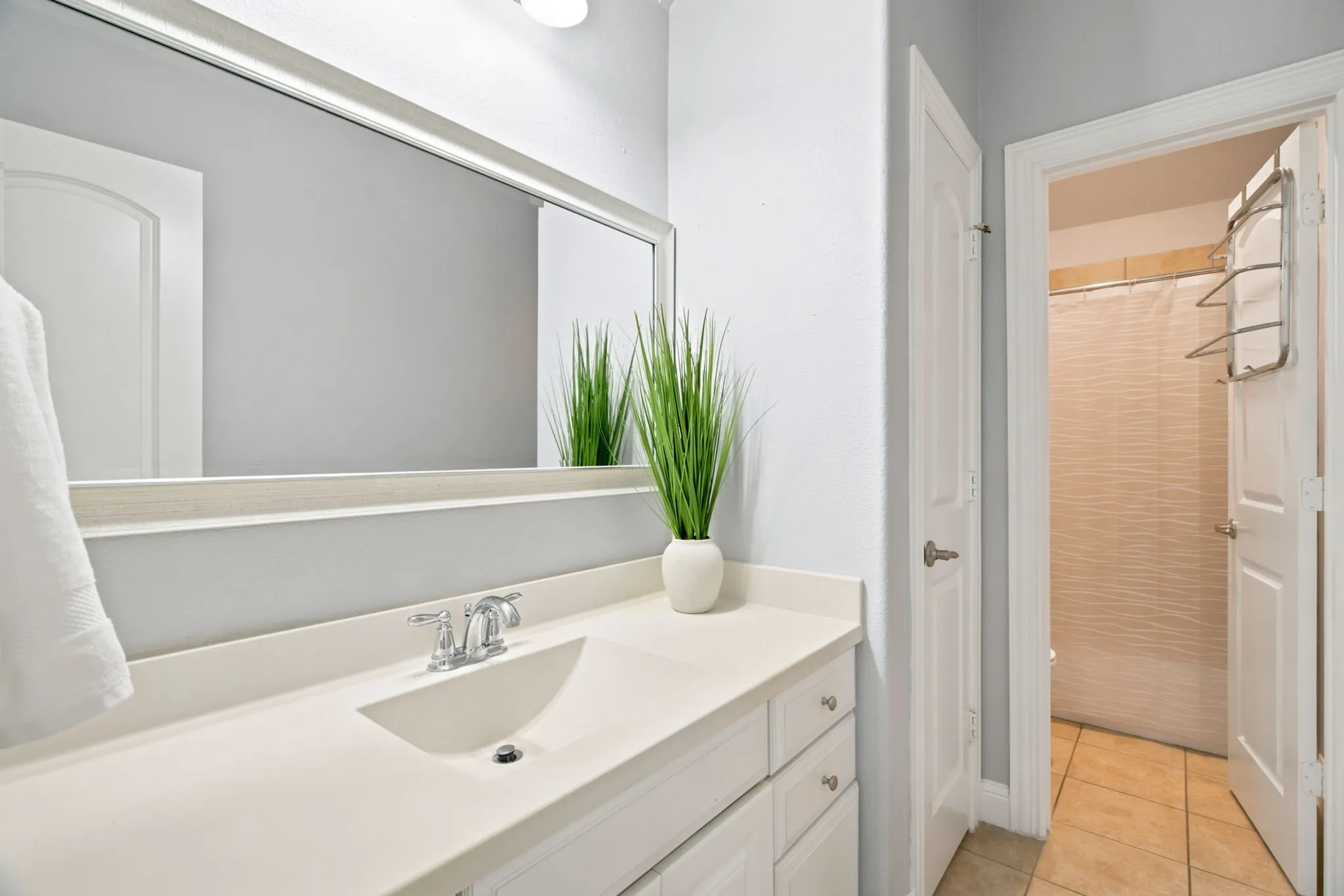 lots of great cabinet space in Bathroom