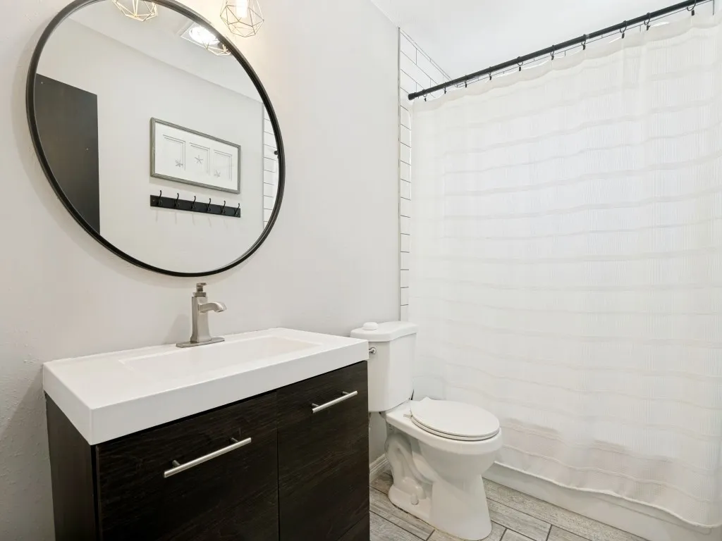 Single Family Residence For Sale in Dallas County , 8421 Liberty Lane, Rowlett, Texas 75089, 3 Bedroom, 2 Bathroom, 1 Garage spaces, 1,736 Sqft, built in 1986, mls#21352830, Real Estate Agent in Rowlett, Homes For Sale in Dallas county, Homes For Sale in Rowlett, Realtor in Rowlett Texas, Real Estate Brokerage Independent Realty Texas, Luminita Cordes Realtor