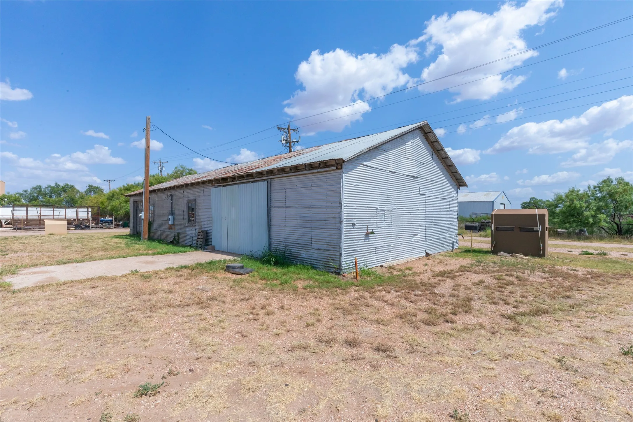 Business For Sale in Jones County , 249 E Lake Drive, Hamlin, Texas 79520, 0, 0, Garage spaces, 0 Sqft, built in 1930, mls#21354483, Real Estate Agent in Hamlin, Homes For Sale in Jones county, Homes For Sale in Hamlin, Realtor in Hamlin Texas, Real Estate Brokerage Independent Realty Texas, Luminita Cordes Realtor