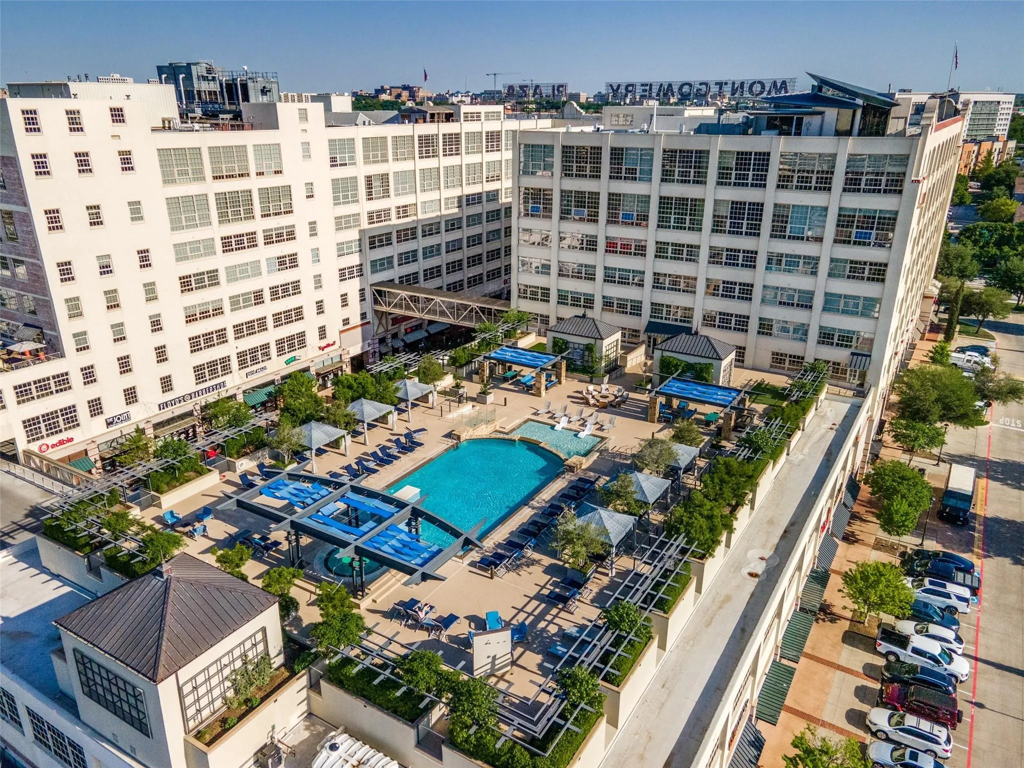 Condominium For Sale in Tarrant County , 2600 W 7th Street 1717, Fort Worth, Texas 76107, 3 Bedroom, 4 Bathroom, 2 Garage spaces, 3,035 Sqft, built in 1928, Price $969,000, mls#21352664, Real Estate Agent in Fort Worth, Homes For Sale in Tarrant county, Homes For Sale in Fort Worth, Realtor in Fort Worth Texas, Real Estate Brokerage Independent Realty Texas, Luminita Cordes Realtor