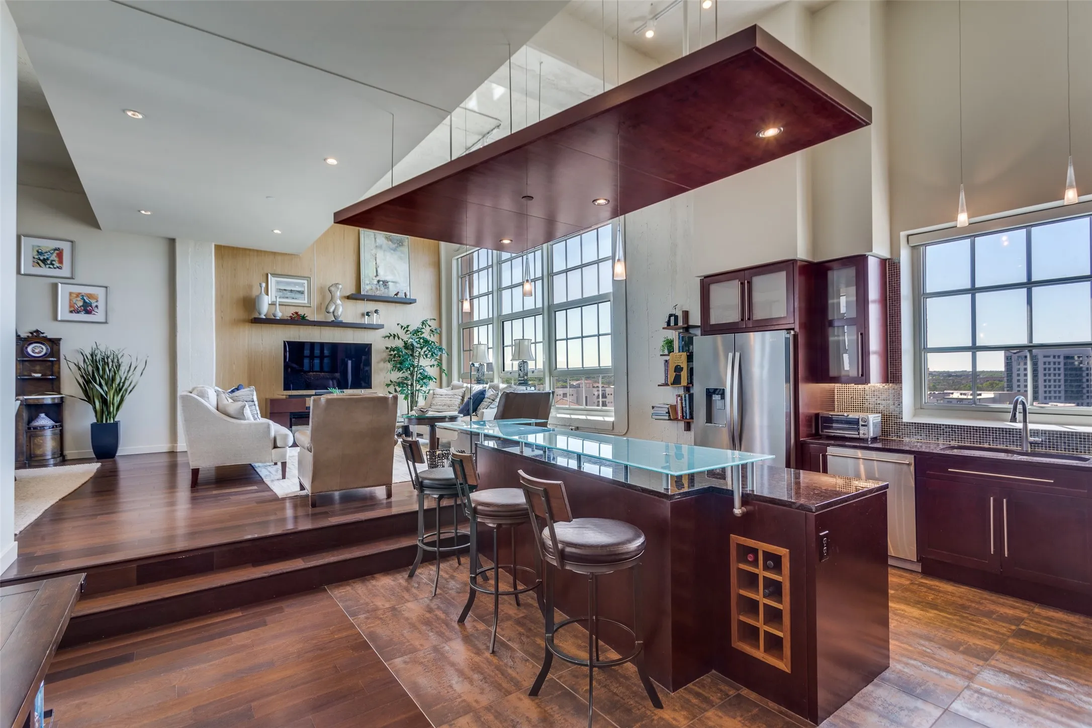 Condominium For Sale in Tarrant County , 2600 W 7th Street 1717, Fort Worth, Texas 76107, 3 Bedroom, 4 Bathroom, 2 Garage spaces, 3,035 Sqft, built in 1928, Price $969,000, mls#21352664, Real Estate Agent in Fort Worth, Homes For Sale in Tarrant county, Homes For Sale in Fort Worth, Realtor in Fort Worth Texas, Real Estate Brokerage Independent Realty Texas, Luminita Cordes Realtor