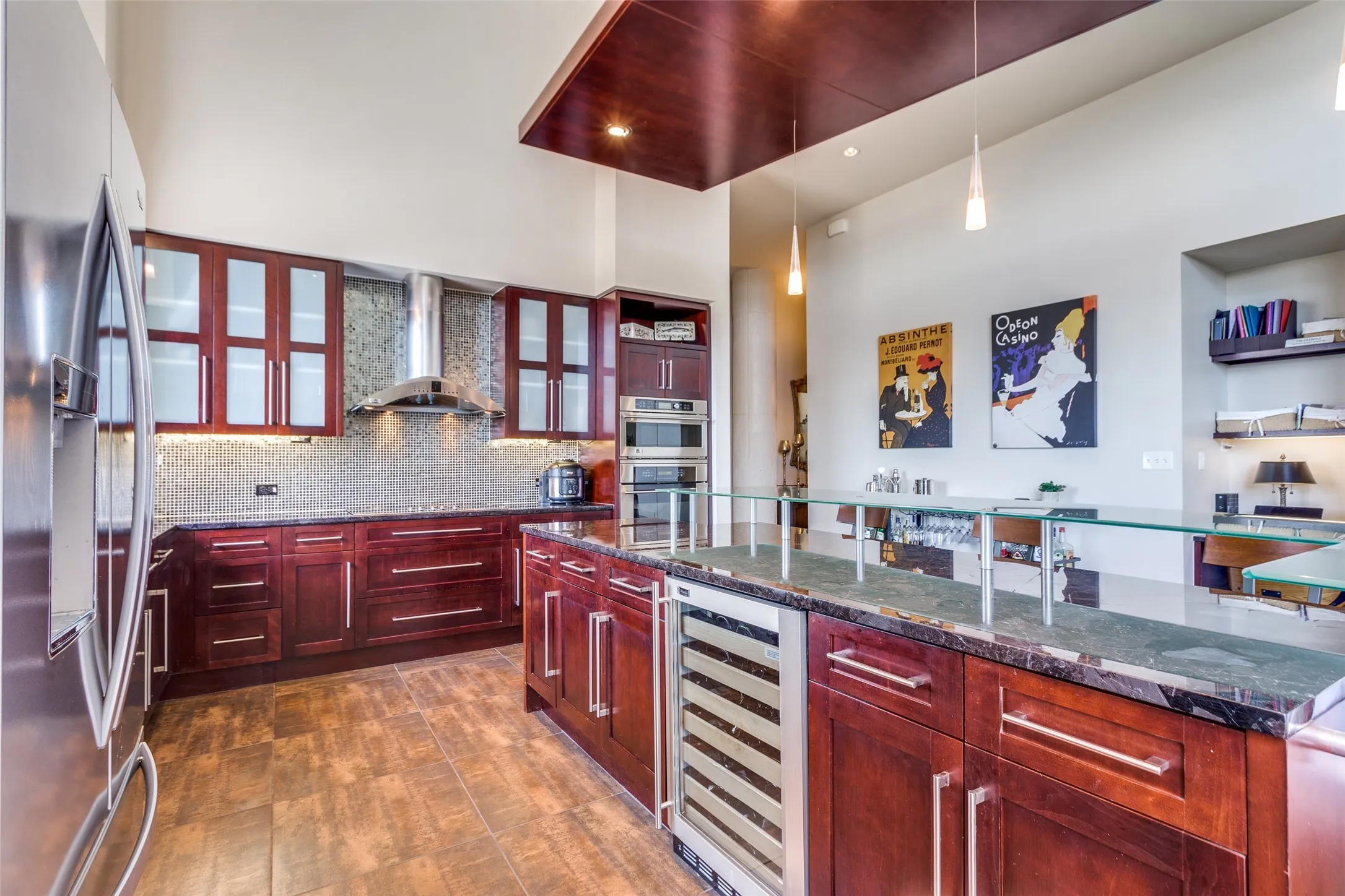 Condominium For Sale in Tarrant County , 2600 W 7th Street 1717, Fort Worth, Texas 76107, 3 Bedroom, 4 Bathroom, 2 Garage spaces, 3,035 Sqft, built in 1928, Price $969,000, mls#21352664, Real Estate Agent in Fort Worth, Homes For Sale in Tarrant county, Homes For Sale in Fort Worth, Realtor in Fort Worth Texas, Real Estate Brokerage Independent Realty Texas, Luminita Cordes Realtor