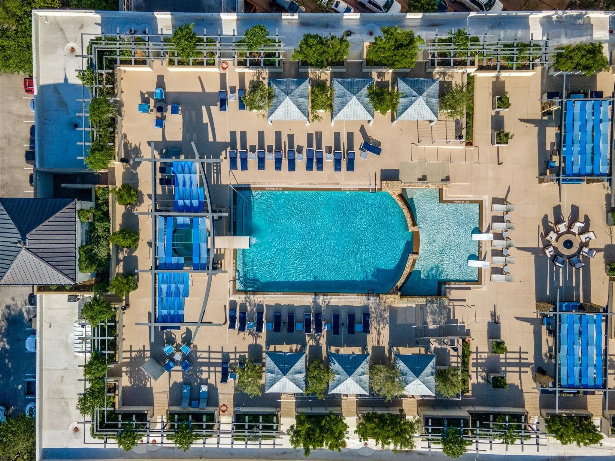 Condominium For Sale in Tarrant County , 2600 W 7th Street 1717, Fort Worth, Texas 76107, 3 Bedroom, 4 Bathroom, 2 Garage spaces, 3,035 Sqft, built in 1928, Price $969,000, mls#21352664, Real Estate Agent in Fort Worth, Homes For Sale in Tarrant county, Homes For Sale in Fort Worth, Realtor in Fort Worth Texas, Real Estate Brokerage Independent Realty Texas, Luminita Cordes Realtor