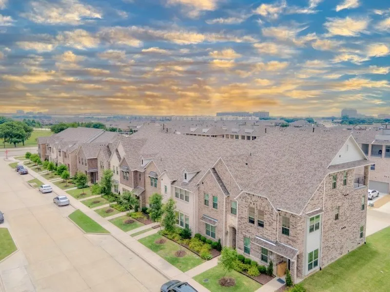 Townhouse For Rent in Dallas County , 1564 Windermere Way, Farmers Branch, Texas 75234, 3 Bedroom, 3 Bathroom, 2 Garage spaces, 1,832 Sqft, built in 2019, mls#21354495, Real Estate Agent in Farmers Branch, Homes For Rent in Dallas county, Homes For Rent in Farmers Branch, Realtor in Farmers Branch Texas, Real Estate Brokerage Independent Realty Texas, Luminita Cordes Realtor