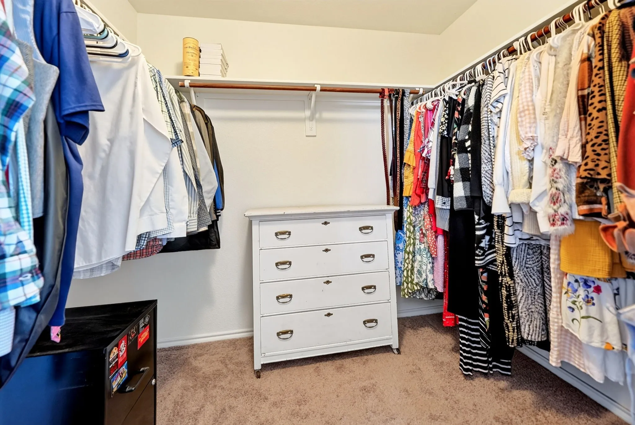 Wall-mounted clothing rods