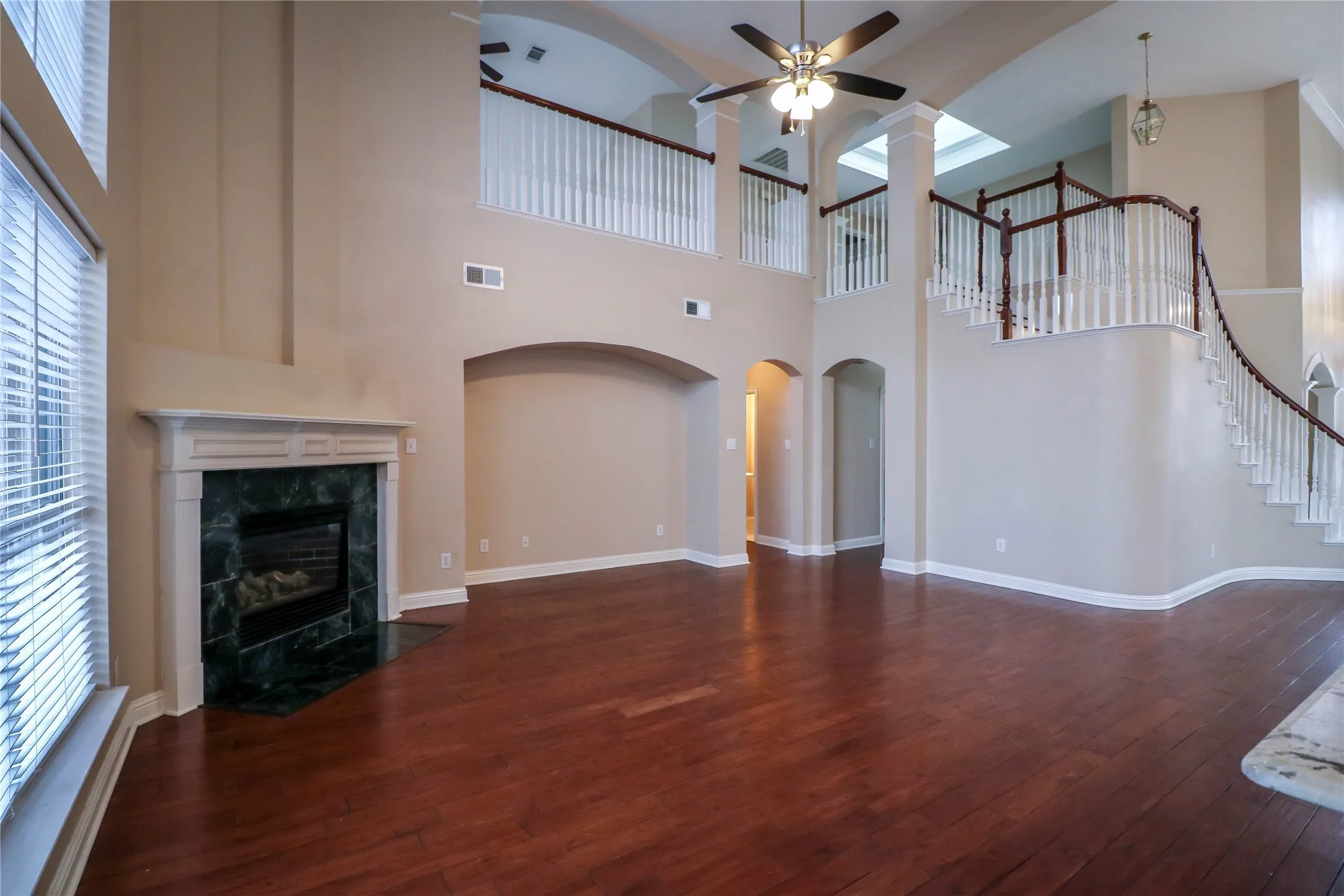 Single Family Residence For Rent in Dallas County , 9130 Bottlebrush Lane, Irving, Texas 75063, 4 Bedroom, 3 Bathroom, 2 Garage spaces, 3,600 Sqft, built in 2001, mls#21354503, Real Estate Agent in Irving, Homes For Rent in Dallas county, Homes For Rent in Irving, Realtor in Irving Texas, Real Estate Brokerage Independent Realty Texas, Luminita Cordes Realtor