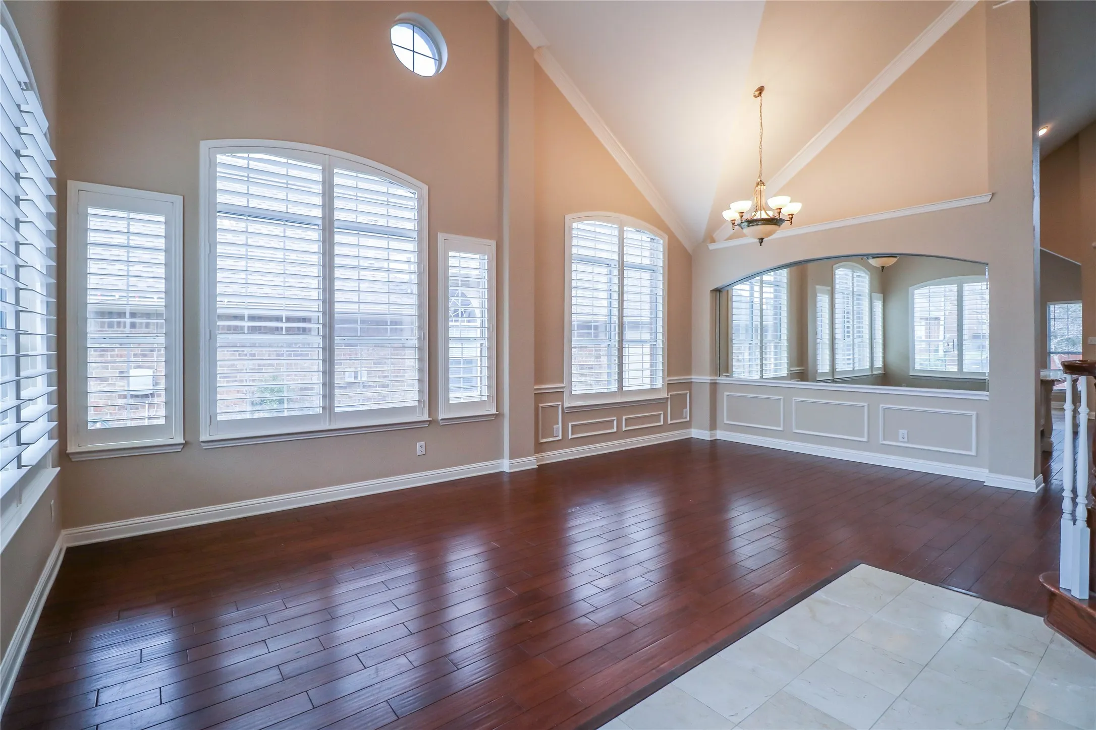 Single Family Residence For Rent in Dallas County , 9130 Bottlebrush Lane, Irving, Texas 75063, 4 Bedroom, 3 Bathroom, 2 Garage spaces, 3,600 Sqft, built in 2001, mls#21354503, Real Estate Agent in Irving, Homes For Rent in Dallas county, Homes For Rent in Irving, Realtor in Irving Texas, Real Estate Brokerage Independent Realty Texas, Luminita Cordes Realtor