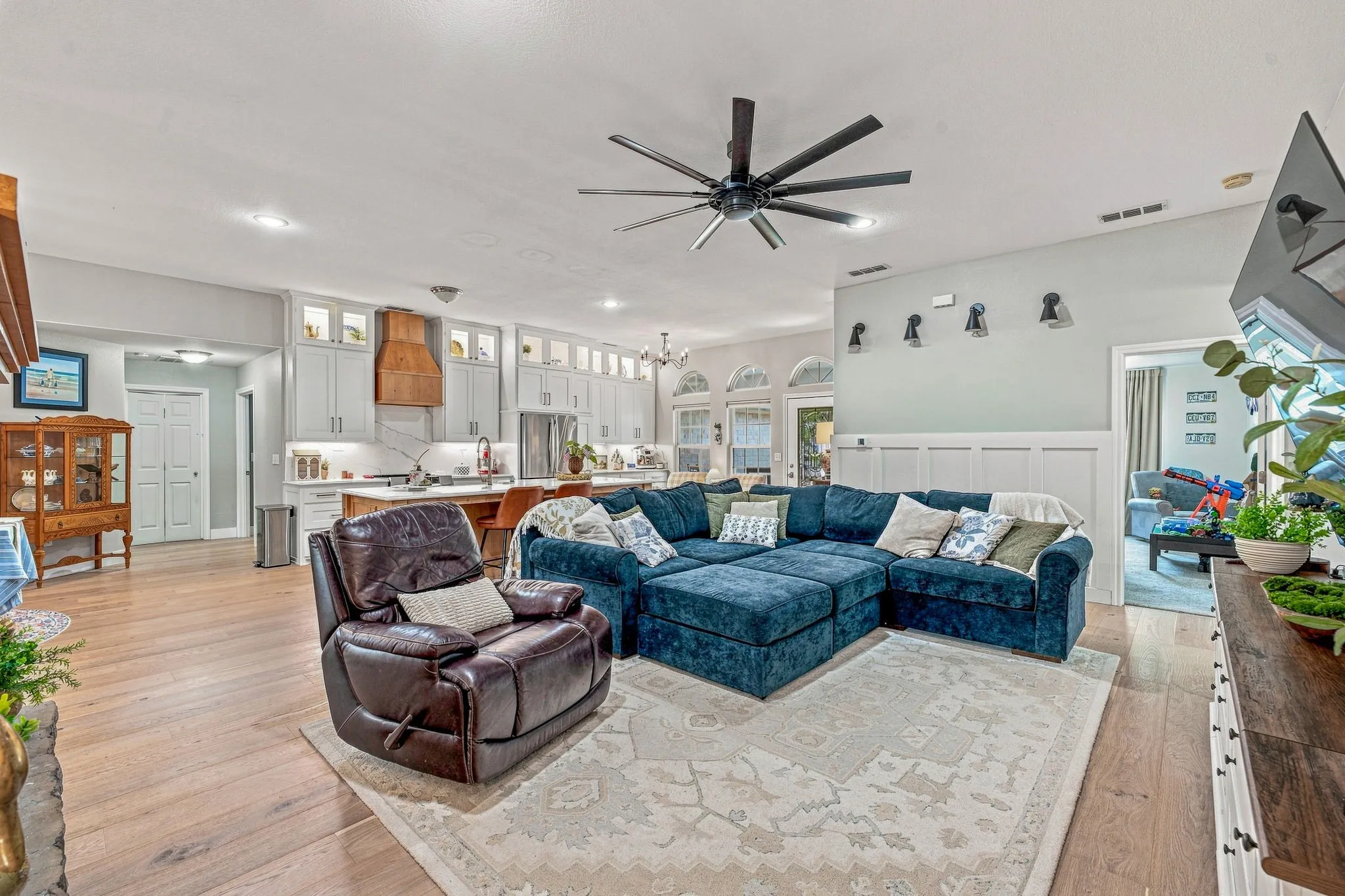 Single Family Residence For Sale in Young County , 330 Rambling Oaks Road, Graham, Texas 76450, 4 Bedroom, 3 Bathroom, 2 Garage spaces, 2,210 Sqft, built in 2008, mls#21354353, Real Estate Agent in Graham, Homes For Sale in Young county, Homes For Sale in Graham, Realtor in Graham Texas, Real Estate Brokerage Independent Realty Texas, Luminita Cordes Realtor