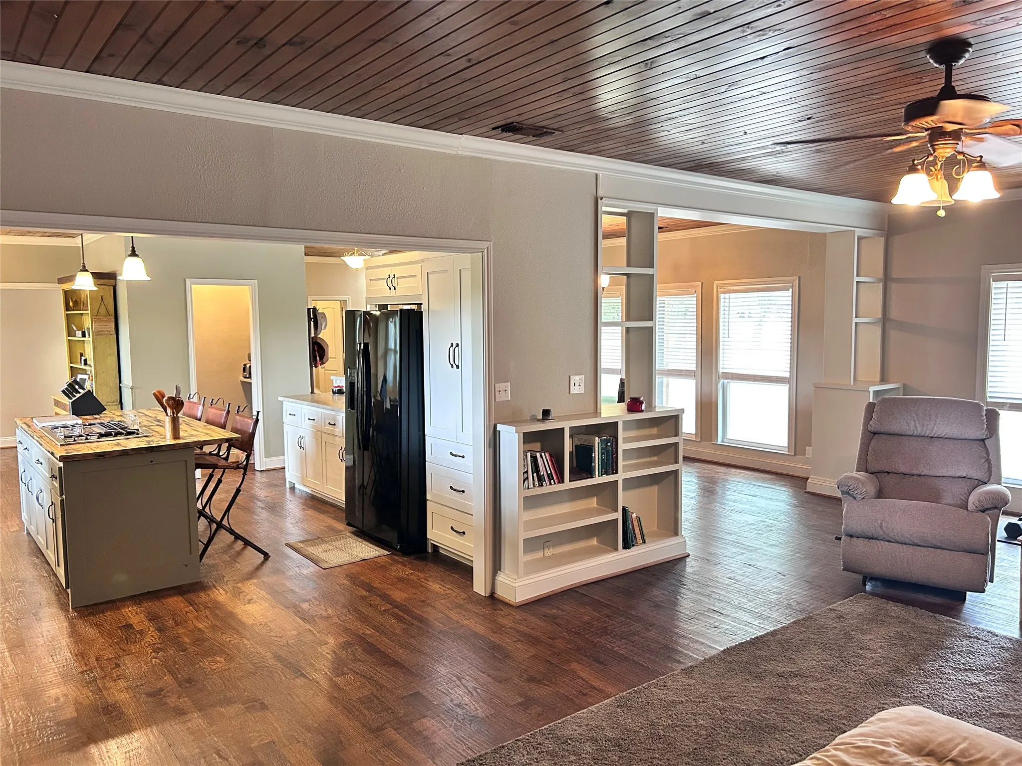 Single Family Residence For Sale in Collin County , 8127 County Road 172, Celina, Texas 75009, 3 Bedroom, 3 Bathroom, Garage spaces, 2,552 Sqft, built in 1985, mls#21275111, Real Estate Agent in Celina, Homes For Sale in Collin county, Homes For Sale in Celina, Realtor in Celina Texas, Real Estate Brokerage Independent Realty Texas, Luminita Cordes Realtor
