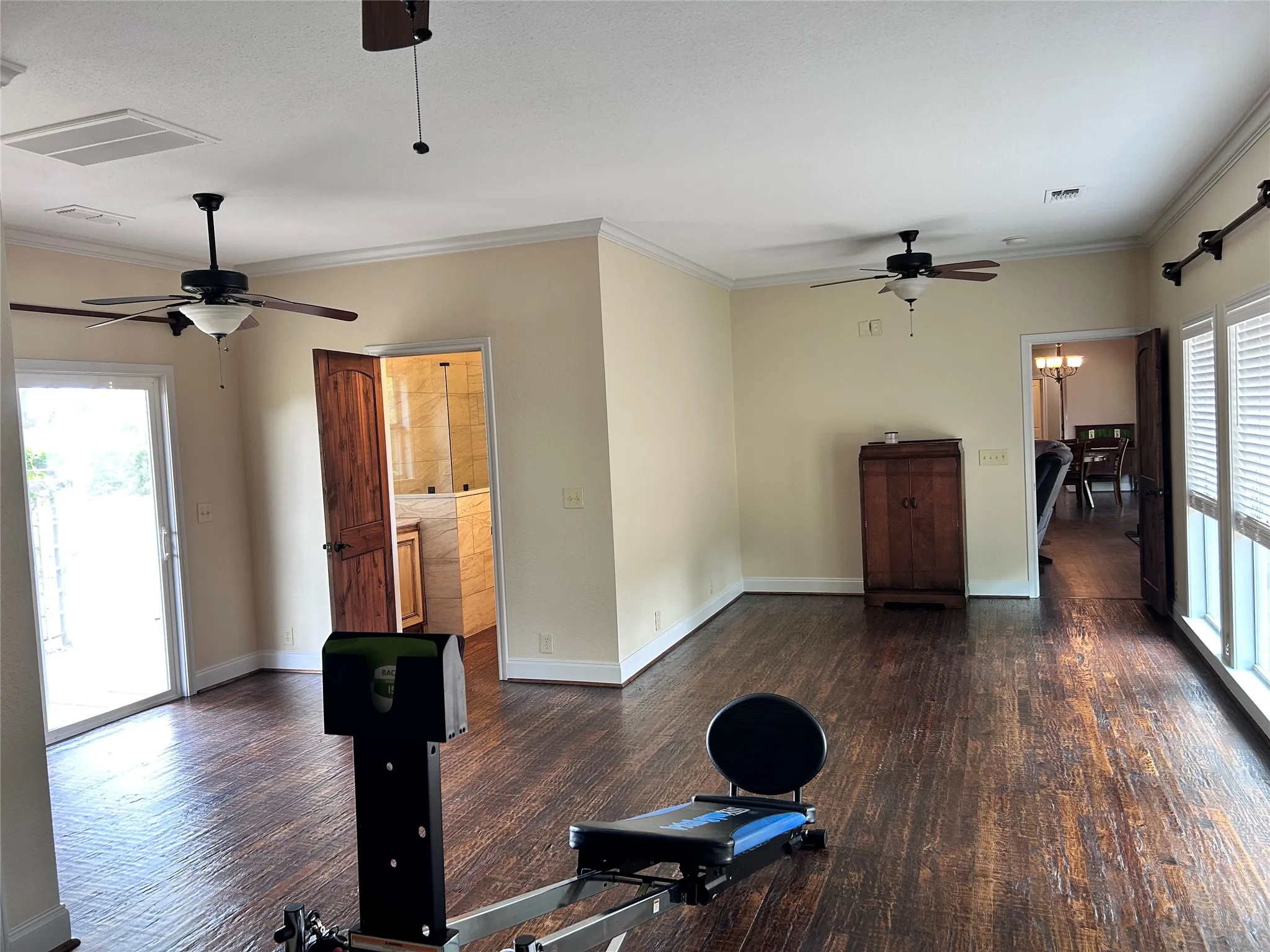 Single Family Residence For Sale in Collin County , 8127 County Road 172, Celina, Texas 75009, 3 Bedroom, 3 Bathroom, Garage spaces, 2,552 Sqft, built in 1985, mls#21275111, Real Estate Agent in Celina, Homes For Sale in Collin county, Homes For Sale in Celina, Realtor in Celina Texas, Real Estate Brokerage Independent Realty Texas, Luminita Cordes Realtor
