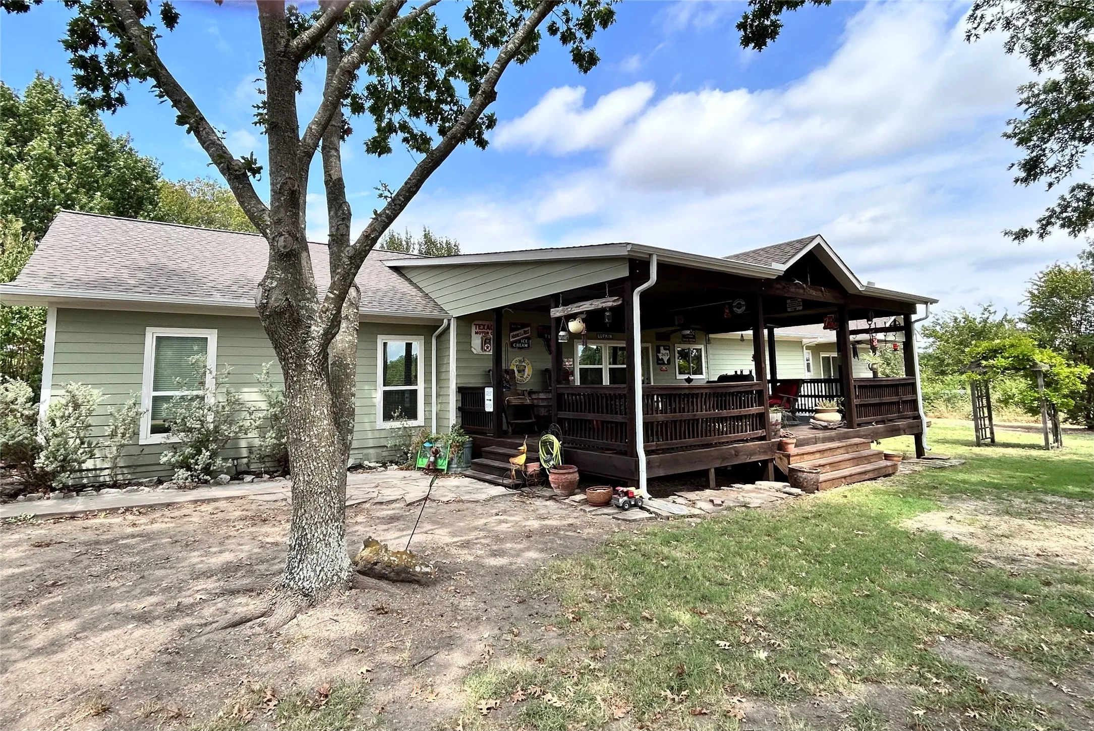 Single Family Residence For Sale in Collin County , 8127 County Road 172, Celina, Texas 75009, 3 Bedroom, 3 Bathroom, Garage spaces, 2,552 Sqft, built in 1985, mls#21275111, Real Estate Agent in Celina, Homes For Sale in Collin county, Homes For Sale in Celina, Realtor in Celina Texas, Real Estate Brokerage Independent Realty Texas, Luminita Cordes Realtor