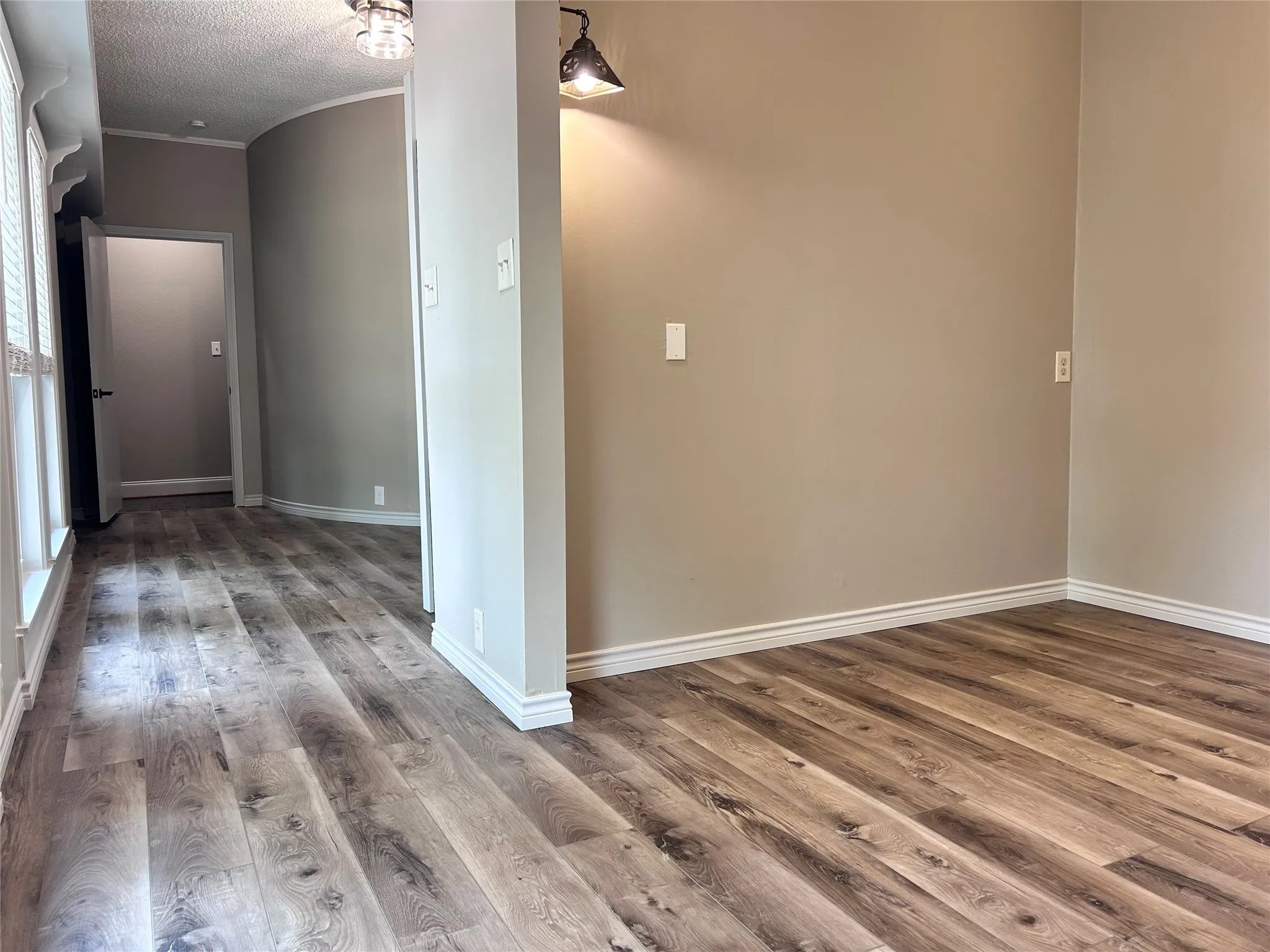 Single Family Residence For Sale in Collin County , 8127 County Road 172, Celina, Texas 75009, 3 Bedroom, 3 Bathroom, Garage spaces, 2,552 Sqft, built in 1985, mls#21275111, Real Estate Agent in Celina, Homes For Sale in Collin county, Homes For Sale in Celina, Realtor in Celina Texas, Real Estate Brokerage Independent Realty Texas, Luminita Cordes Realtor