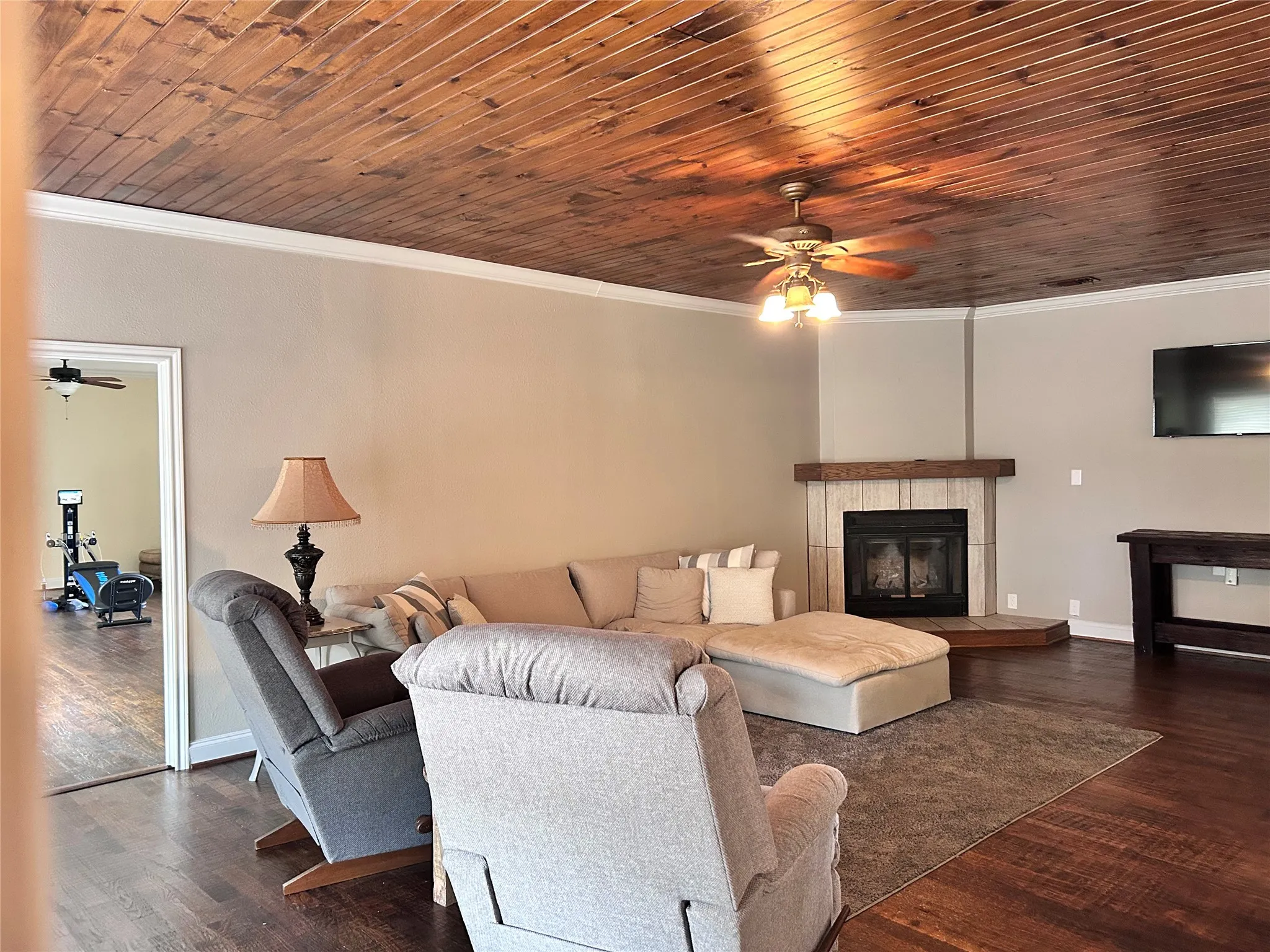 Single Family Residence For Sale in Collin County , 8127 County Road 172, Celina, Texas 75009, 3 Bedroom, 3 Bathroom, Garage spaces, 2,552 Sqft, built in 1985, mls#21275111, Real Estate Agent in Celina, Homes For Sale in Collin county, Homes For Sale in Celina, Realtor in Celina Texas, Real Estate Brokerage Independent Realty Texas, Luminita Cordes Realtor