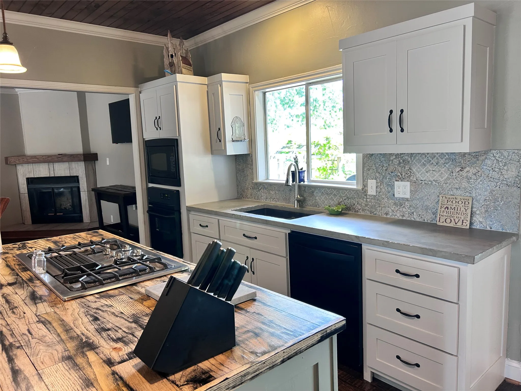 Single Family Residence For Sale in Collin County , 8127 County Road 172, Celina, Texas 75009, 3 Bedroom, 3 Bathroom, Garage spaces, 2,552 Sqft, built in 1985, mls#21275111, Real Estate Agent in Celina, Homes For Sale in Collin county, Homes For Sale in Celina, Realtor in Celina Texas, Real Estate Brokerage Independent Realty Texas, Luminita Cordes Realtor