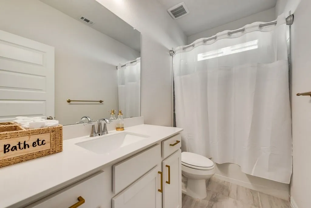 Single Family Residence For Rent in Denton County , 1220 Canuela Way, Justin, Texas 76247, 4 Bedroom, 3 Bathroom, 2 Garage spaces, 2,319 Sqft, built in 2023, mls#21353332, Real Estate Agent in Justin, Homes For Rent in Denton county, Homes For Rent in Justin, Realtor in Justin Texas, Real Estate Brokerage Independent Realty Texas, Luminita Cordes Realtor