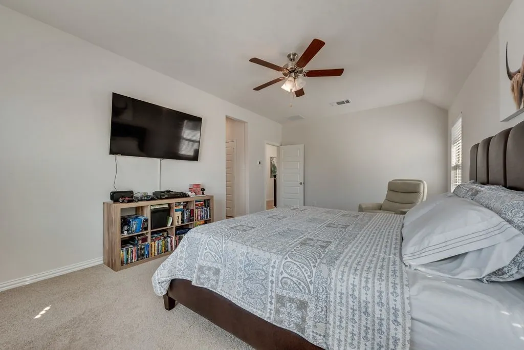 Single Family Residence For Rent in Denton County , 1220 Canuela Way, Justin, Texas 76247, 4 Bedroom, 3 Bathroom, 2 Garage spaces, 2,319 Sqft, built in 2023, mls#21353332, Real Estate Agent in Justin, Homes For Rent in Denton county, Homes For Rent in Justin, Realtor in Justin Texas, Real Estate Brokerage Independent Realty Texas, Luminita Cordes Realtor