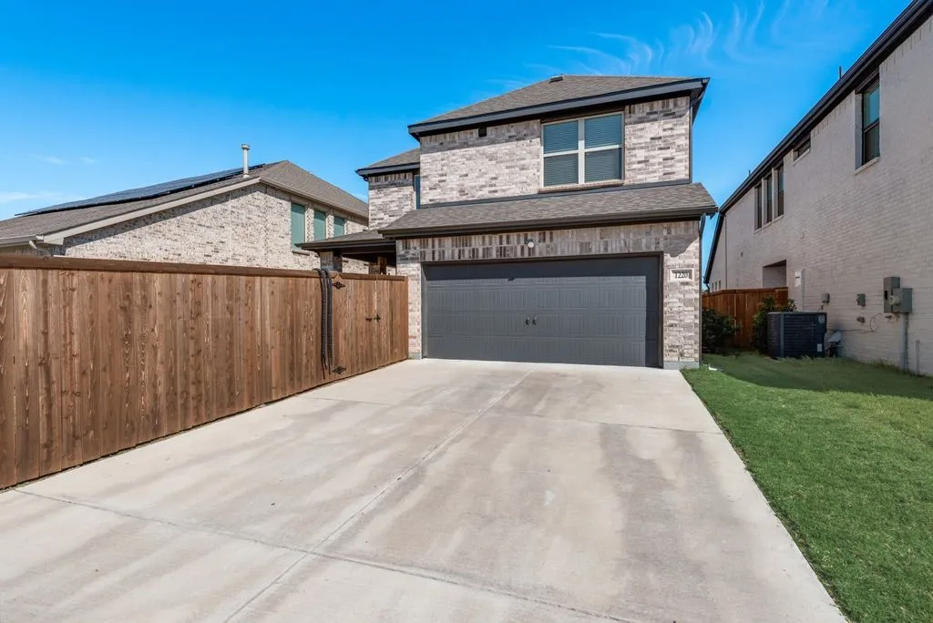 Single Family Residence For Rent in Denton County , 1220 Canuela Way, Justin, Texas 76247, 4 Bedroom, 3 Bathroom, 2 Garage spaces, 2,319 Sqft, built in 2023, mls#21353332, Real Estate Agent in Justin, Homes For Rent in Denton county, Homes For Rent in Justin, Realtor in Justin Texas, Real Estate Brokerage Independent Realty Texas, Luminita Cordes Realtor
