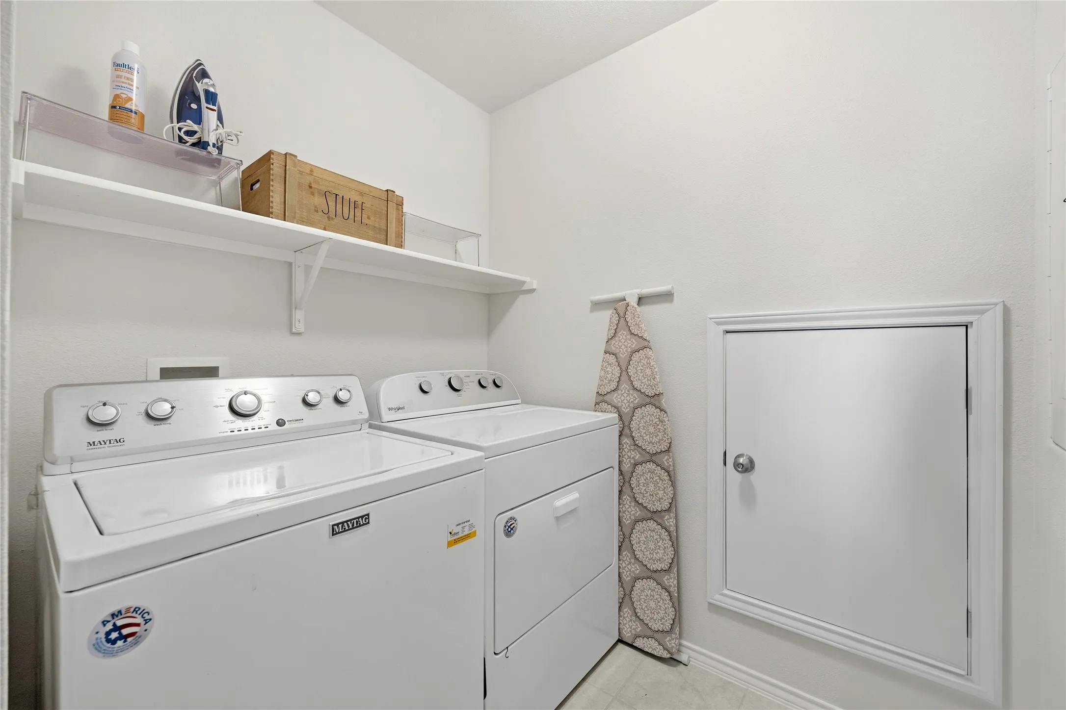Single Family Residence For Sale in Denton County , 1145 Vernon Drive, Aubrey, Texas 76227, 4 Bedroom, 3 Bathroom, 2 Garage spaces, 2,481 Sqft, built in 2022, mls#21354489, Real Estate Agent in Aubrey, Homes For Sale in Denton county, Homes For Sale in Aubrey, Realtor in Aubrey Texas, Real Estate Brokerage Independent Realty Texas, Luminita Cordes Realtor