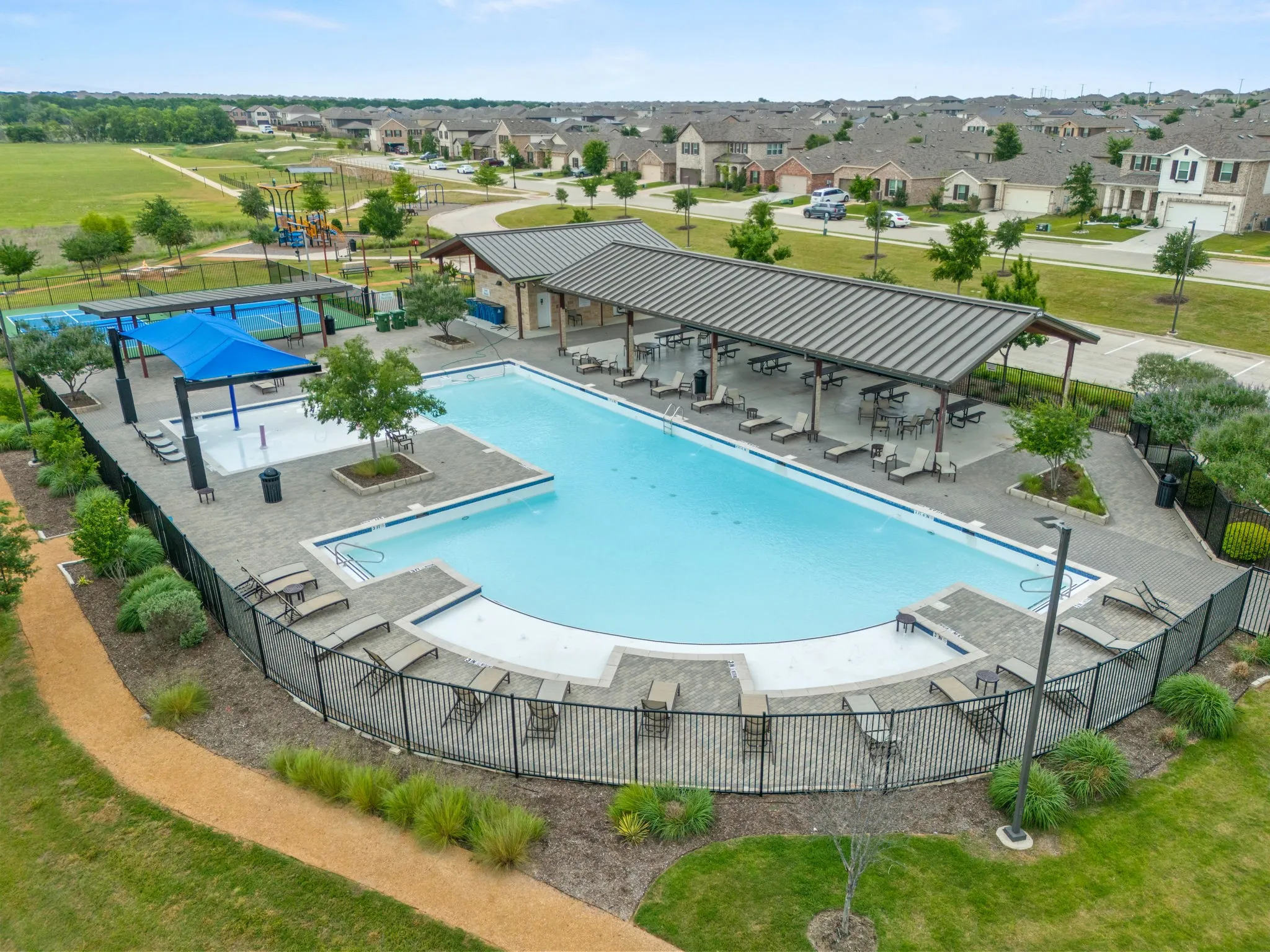 Single Family Residence For Sale in Denton County , 1145 Vernon Drive, Aubrey, Texas 76227, 4 Bedroom, 3 Bathroom, 2 Garage spaces, 2,481 Sqft, built in 2022, mls#21354489, Real Estate Agent in Aubrey, Homes For Sale in Denton county, Homes For Sale in Aubrey, Realtor in Aubrey Texas, Real Estate Brokerage Independent Realty Texas, Luminita Cordes Realtor
