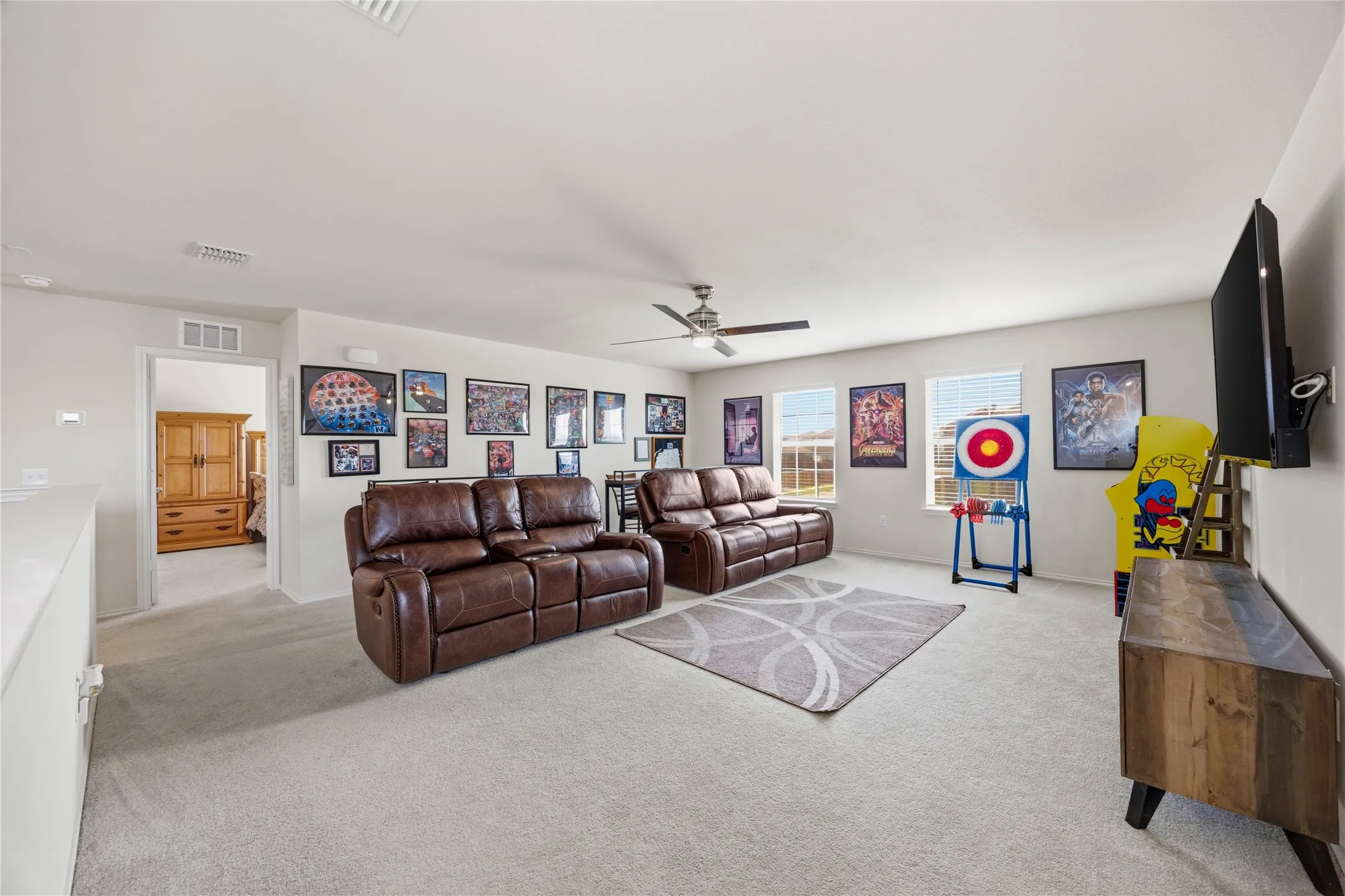 Single Family Residence For Sale in Denton County , 1145 Vernon Drive, Aubrey, Texas 76227, 4 Bedroom, 3 Bathroom, 2 Garage spaces, 2,481 Sqft, built in 2022, mls#21354489, Real Estate Agent in Aubrey, Homes For Sale in Denton county, Homes For Sale in Aubrey, Realtor in Aubrey Texas, Real Estate Brokerage Independent Realty Texas, Luminita Cordes Realtor