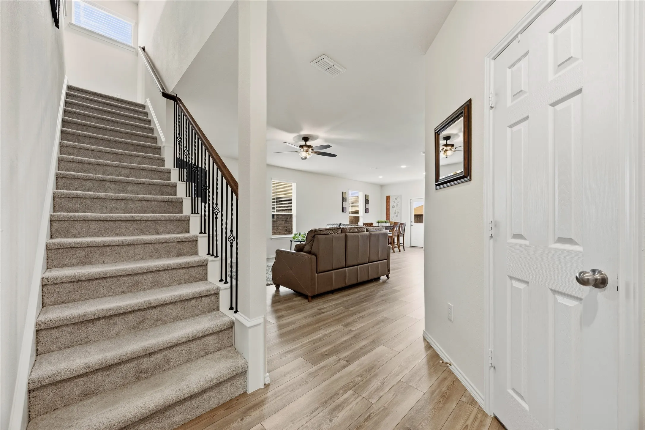Single Family Residence For Sale in Denton County , 1145 Vernon Drive, Aubrey, Texas 76227, 4 Bedroom, 3 Bathroom, 2 Garage spaces, 2,481 Sqft, built in 2022, mls#21354489, Real Estate Agent in Aubrey, Homes For Sale in Denton county, Homes For Sale in Aubrey, Realtor in Aubrey Texas, Real Estate Brokerage Independent Realty Texas, Luminita Cordes Realtor