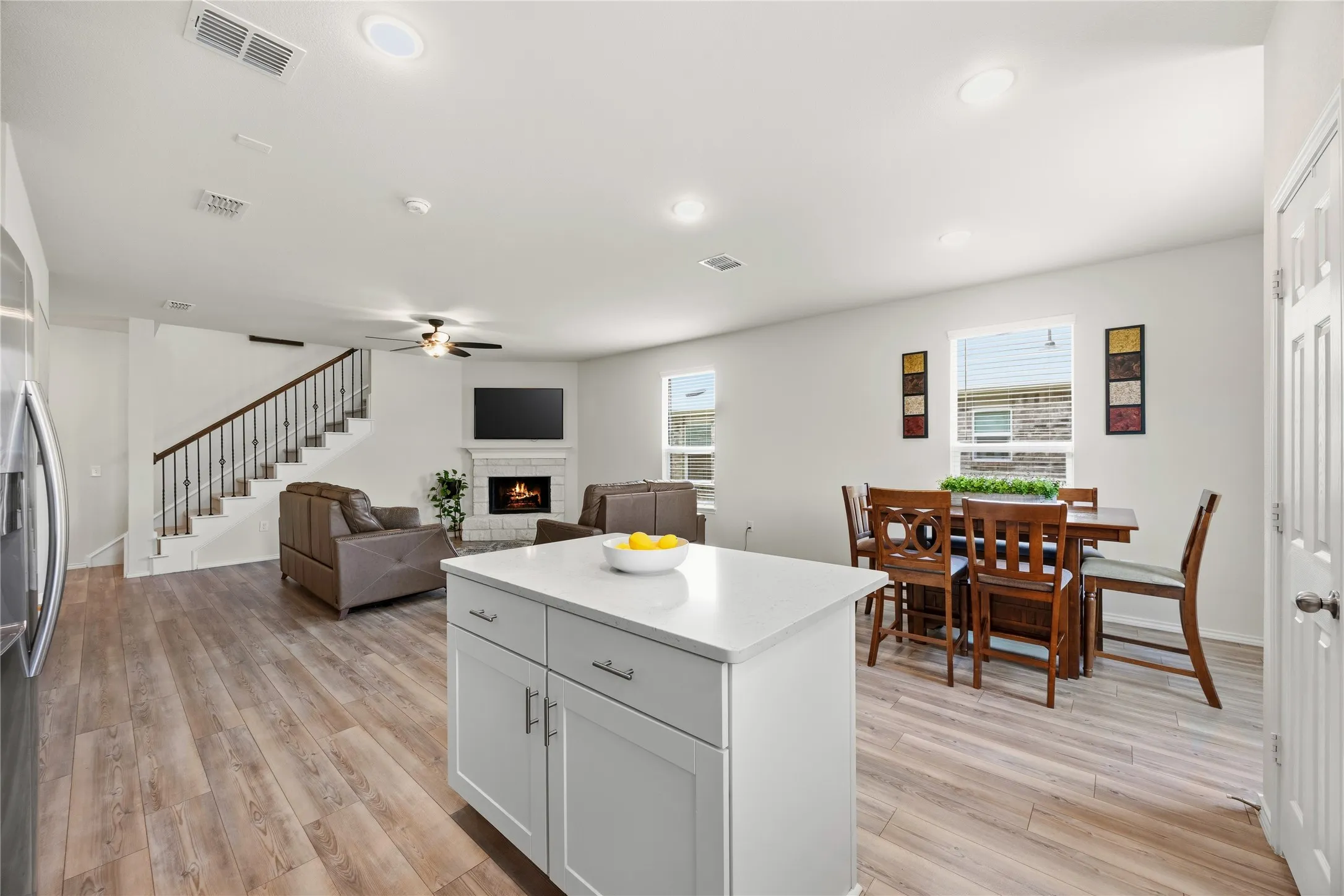 Single Family Residence For Sale in Denton County , 1145 Vernon Drive, Aubrey, Texas 76227, 4 Bedroom, 3 Bathroom, 2 Garage spaces, 2,481 Sqft, built in 2022, mls#21354489, Real Estate Agent in Aubrey, Homes For Sale in Denton county, Homes For Sale in Aubrey, Realtor in Aubrey Texas, Real Estate Brokerage Independent Realty Texas, Luminita Cordes Realtor