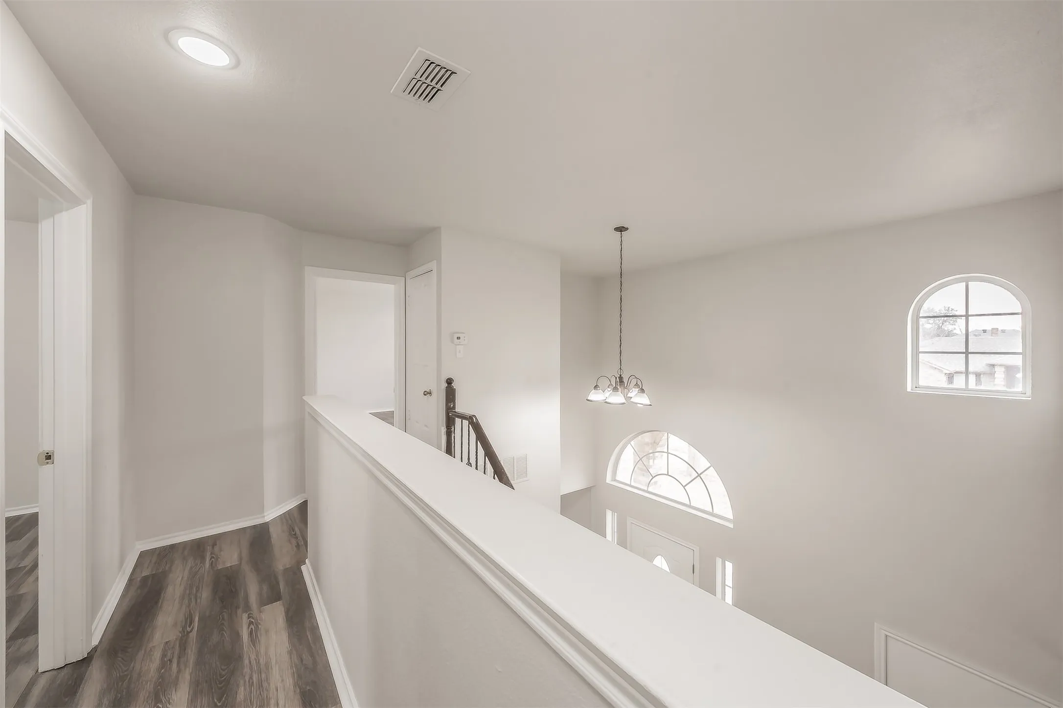 Single Family Residence For Rent in Tarrant County , 1411 Prentice Street, Arlington, Texas 76018, 4 Bedroom, 3 Bathroom, 2 Garage spaces, 2,108 Sqft, built in 1990, mls#21354521, Real Estate Agent in Arlington, Homes For Rent in Tarrant county, Homes For Rent in Arlington, Realtor in Arlington Texas, Real Estate Brokerage Independent Realty Texas, Luminita Cordes Realtor
