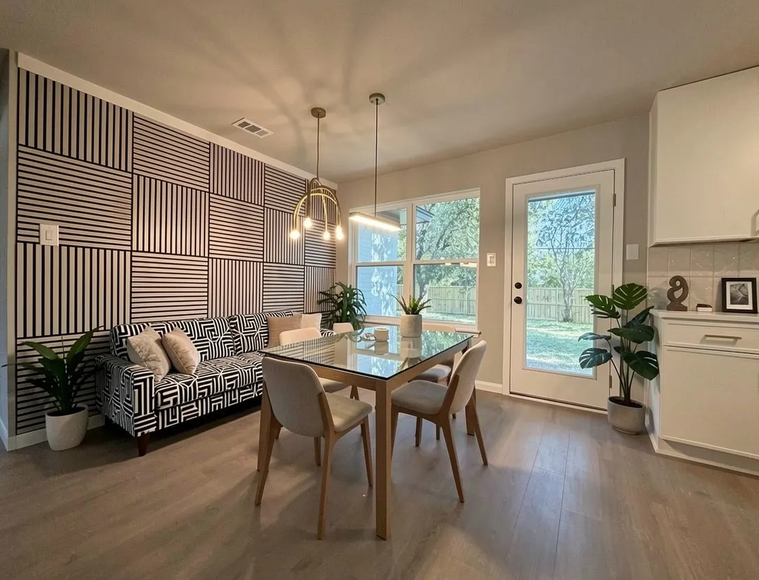 Virtually Staged however wall does have decorative panel