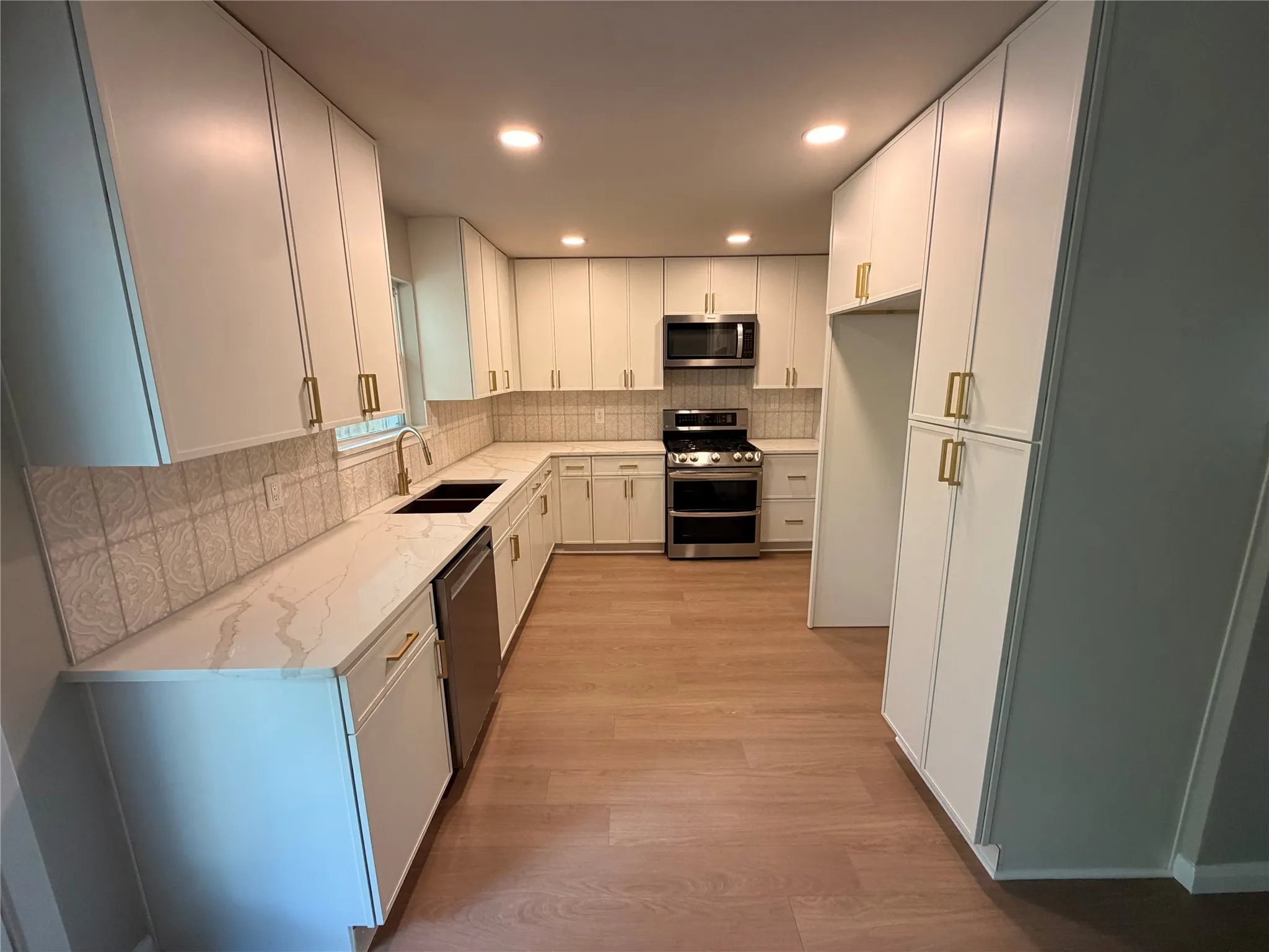 Single Family Residence For Sale in Dallas County , 508 Fairview Drive, Richardson, Texas 75081, 3 Bedroom, 2 Bathroom, 1 Garage spaces, 1,136 Sqft, built in 1960, mls#21344046, Real Estate Agent in Richardson, Homes For Sale in Dallas county, Homes For Sale in Richardson, Realtor in Richardson Texas, Real Estate Brokerage Independent Realty Texas, Luminita Cordes Realtor