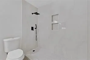 Single Family Residence For Rent in Tarrant County , 3317 Old Hickory Trail, Forest Hill, Texas 76140, 5 Bedroom, 4 Bathroom, 2 Garage spaces, 3,154 Sqft, built in 1966, mls#21353289, Real Estate Agent in Forest Hill, Homes For Rent in Tarrant county, Homes For Rent in Forest Hill, Realtor in Forest Hill Texas, Real Estate Brokerage Independent Realty Texas, Luminita Cordes Realtor