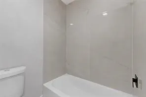 Single Family Residence For Rent in Tarrant County , 3317 Old Hickory Trail, Forest Hill, Texas 76140, 5 Bedroom, 4 Bathroom, 2 Garage spaces, 3,154 Sqft, built in 1966, mls#21353289, Real Estate Agent in Forest Hill, Homes For Rent in Tarrant county, Homes For Rent in Forest Hill, Realtor in Forest Hill Texas, Real Estate Brokerage Independent Realty Texas, Luminita Cordes Realtor