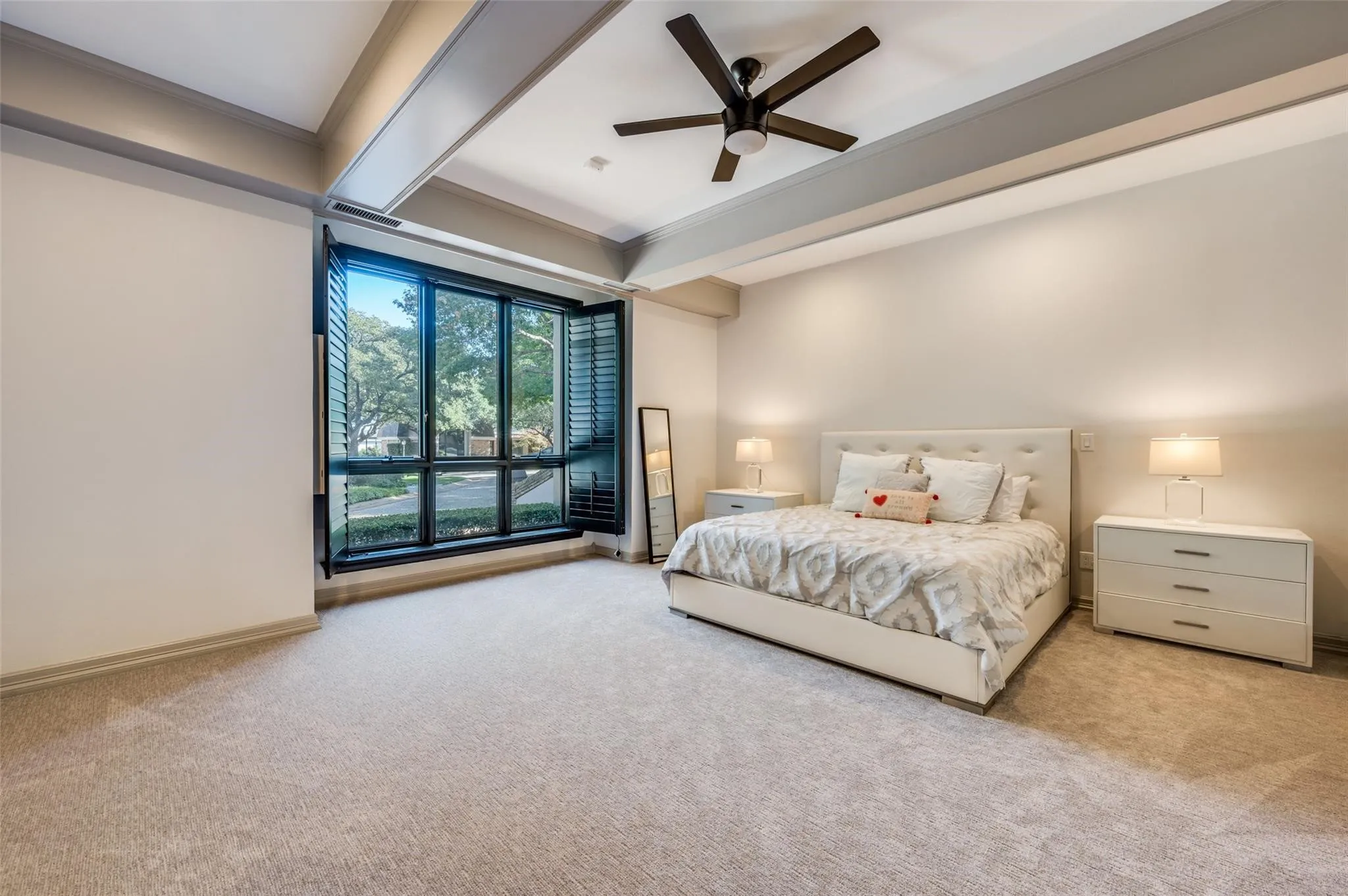 Single Family Residence For Rent in Dallas County , 4 Rue Du Lac Street, Dallas, Texas 75230, 3 Bedroom, 4 Bathroom, 2 Garage spaces, 3,820 Sqft, built in 1978, mls#21353850, Real Estate Agent in Dallas, Homes For Rent in Dallas county, Homes For Rent in Dallas, Realtor in Dallas Texas, Real Estate Brokerage Independent Realty Texas, Luminita Cordes Realtor