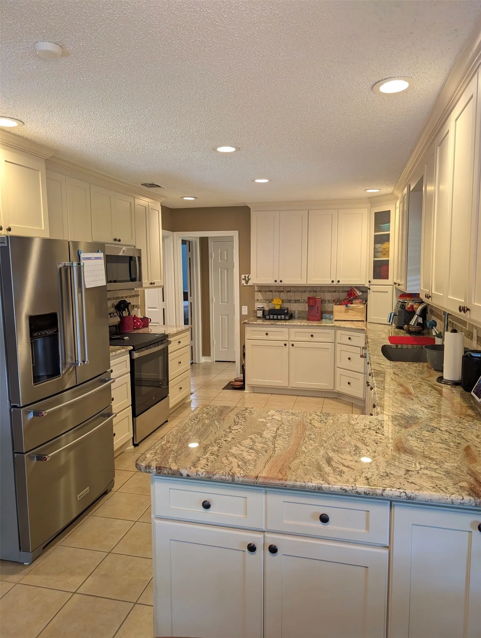 Single Family Residence For Sale in Tarrant County , 8832 Arbor Crest Court, Fort Worth, Texas 76179, 3 Bedroom, 2 Bathroom, 2 Garage spaces, 2,019 Sqft, built in 1985, mls#21354404, Real Estate Agent in Fort Worth, Homes For Sale in Tarrant county, Homes For Sale in Fort Worth, Realtor in Fort Worth Texas, Real Estate Brokerage Independent Realty Texas, Luminita Cordes Realtor