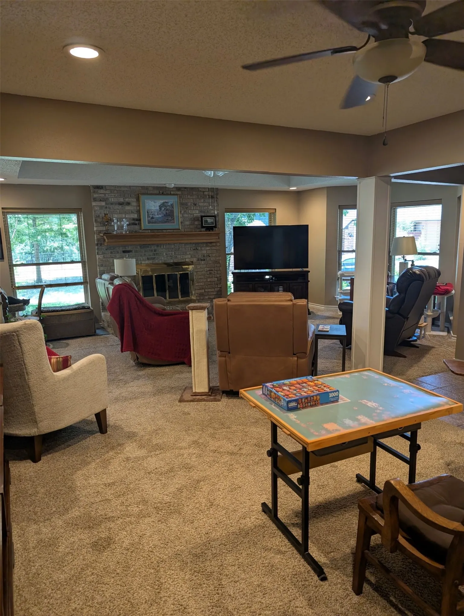 Single Family Residence For Sale in Tarrant County , 8832 Arbor Crest Court, Fort Worth, Texas 76179, 3 Bedroom, 2 Bathroom, 2 Garage spaces, 2,019 Sqft, built in 1985, mls#21354404, Real Estate Agent in Fort Worth, Homes For Sale in Tarrant county, Homes For Sale in Fort Worth, Realtor in Fort Worth Texas, Real Estate Brokerage Independent Realty Texas, Luminita Cordes Realtor