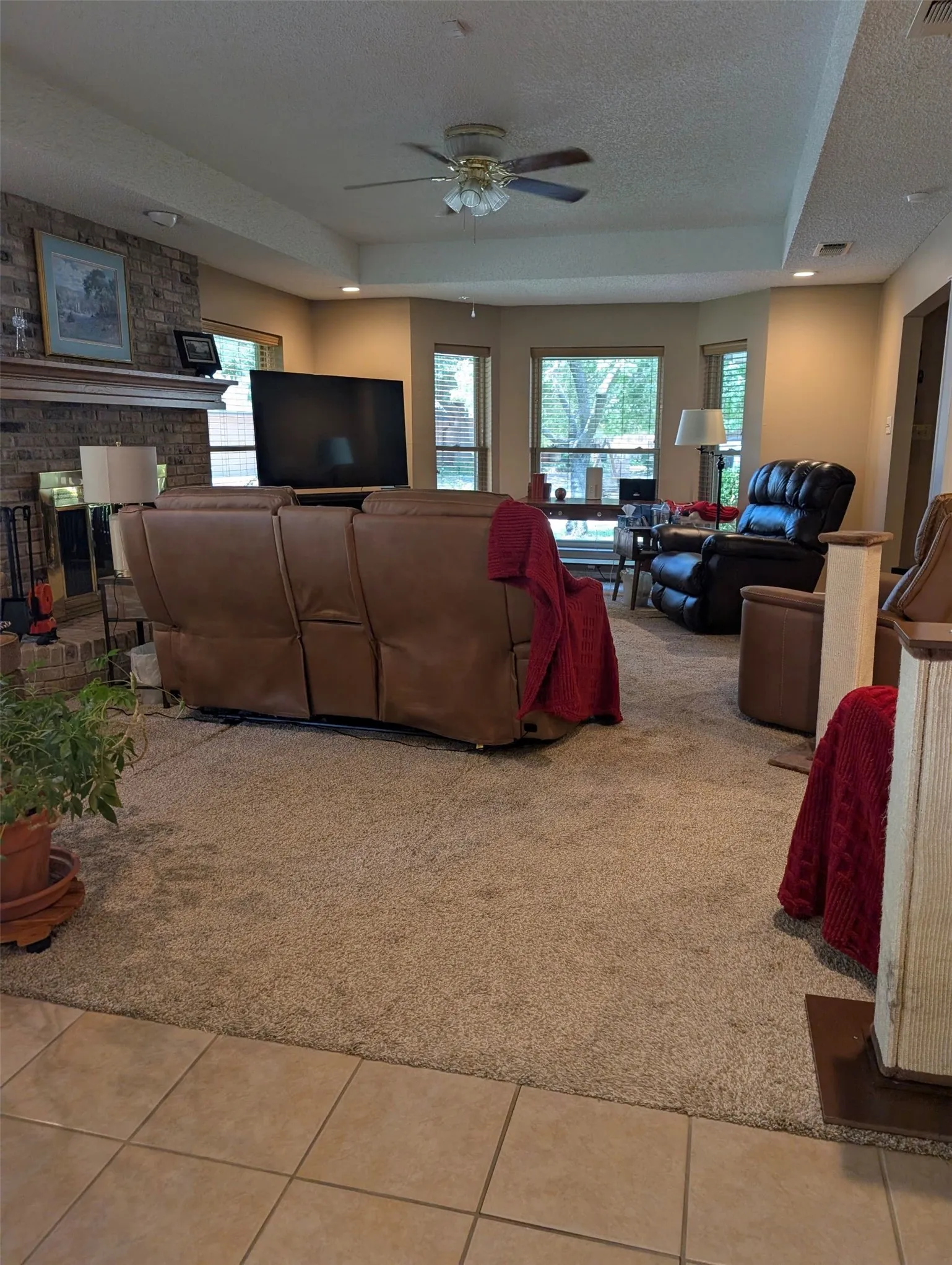 Single Family Residence For Sale in Tarrant County , 8832 Arbor Crest Court, Fort Worth, Texas 76179, 3 Bedroom, 2 Bathroom, 2 Garage spaces, 2,019 Sqft, built in 1985, mls#21354404, Real Estate Agent in Fort Worth, Homes For Sale in Tarrant county, Homes For Sale in Fort Worth, Realtor in Fort Worth Texas, Real Estate Brokerage Independent Realty Texas, Luminita Cordes Realtor