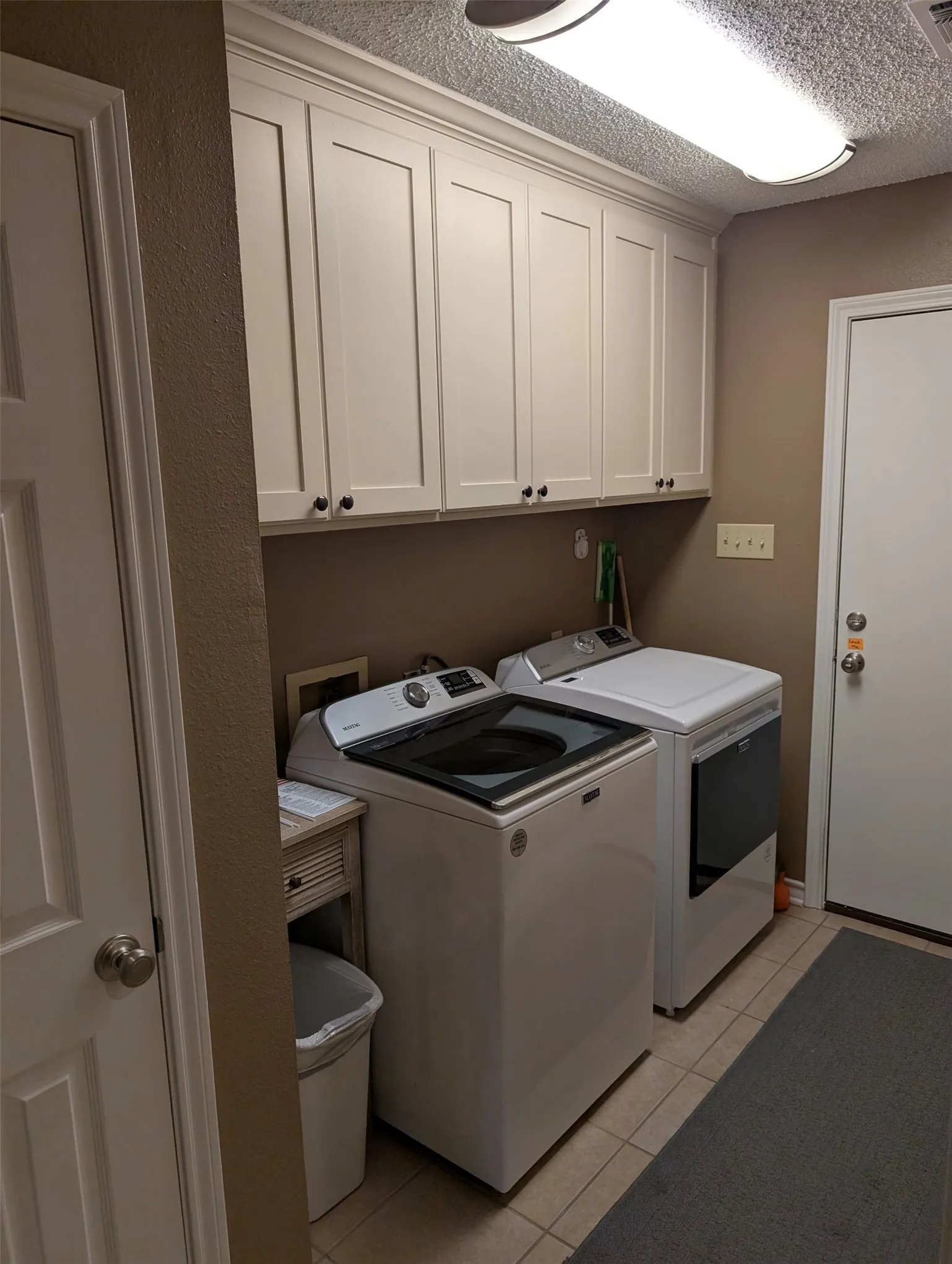 Single Family Residence For Sale in Tarrant County , 8832 Arbor Crest Court, Fort Worth, Texas 76179, 3 Bedroom, 2 Bathroom, 2 Garage spaces, 2,019 Sqft, built in 1985, mls#21354404, Real Estate Agent in Fort Worth, Homes For Sale in Tarrant county, Homes For Sale in Fort Worth, Realtor in Fort Worth Texas, Real Estate Brokerage Independent Realty Texas, Luminita Cordes Realtor