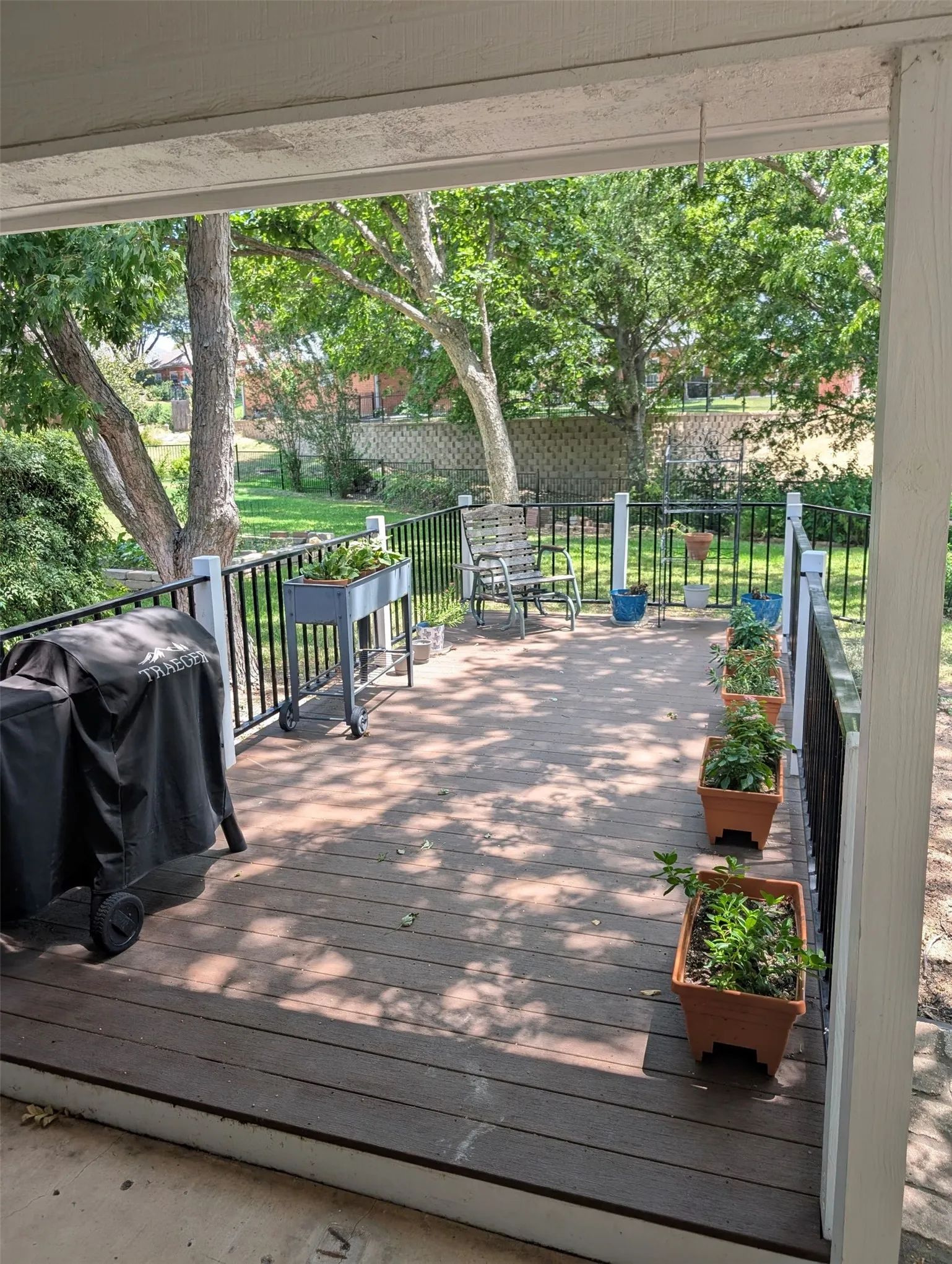 Single Family Residence For Sale in Tarrant County , 8832 Arbor Crest Court, Fort Worth, Texas 76179, 3 Bedroom, 2 Bathroom, 2 Garage spaces, 2,019 Sqft, built in 1985, mls#21354404, Real Estate Agent in Fort Worth, Homes For Sale in Tarrant county, Homes For Sale in Fort Worth, Realtor in Fort Worth Texas, Real Estate Brokerage Independent Realty Texas, Luminita Cordes Realtor