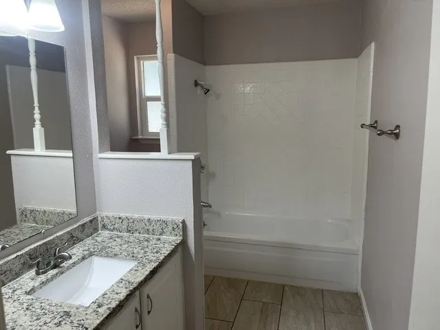 Single Family Residence For Rent in Tarrant County , 2232 Shady Brook Drive, Bedford, Texas 76021, 3 Bedroom, 2 Bathroom, 2 Garage spaces, 1,672 Sqft, built in 1964, mls#21354541, Real Estate Agent in Bedford, Homes For Rent in Tarrant county, Homes For Rent in Bedford, Realtor in Bedford Texas, Real Estate Brokerage Independent Realty Texas, Luminita Cordes Realtor
