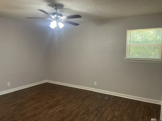 Single Family Residence For Rent in Tarrant County , 2232 Shady Brook Drive, Bedford, Texas 76021, 3 Bedroom, 2 Bathroom, 2 Garage spaces, 1,672 Sqft, built in 1964, mls#21354541, Real Estate Agent in Bedford, Homes For Rent in Tarrant county, Homes For Rent in Bedford, Realtor in Bedford Texas, Real Estate Brokerage Independent Realty Texas, Luminita Cordes Realtor