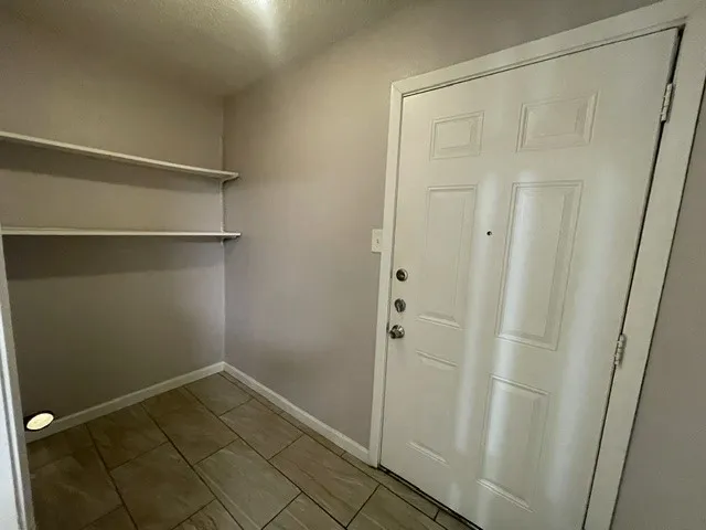 Single Family Residence For Rent in Tarrant County , 2232 Shady Brook Drive, Bedford, Texas 76021, 3 Bedroom, 2 Bathroom, 2 Garage spaces, 1,672 Sqft, built in 1964, mls#21354541, Real Estate Agent in Bedford, Homes For Rent in Tarrant county, Homes For Rent in Bedford, Realtor in Bedford Texas, Real Estate Brokerage Independent Realty Texas, Luminita Cordes Realtor