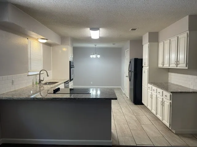 Single Family Residence For Rent in Tarrant County , 2232 Shady Brook Drive, Bedford, Texas 76021, 3 Bedroom, 2 Bathroom, 2 Garage spaces, 1,672 Sqft, built in 1964, mls#21354541, Real Estate Agent in Bedford, Homes For Rent in Tarrant county, Homes For Rent in Bedford, Realtor in Bedford Texas, Real Estate Brokerage Independent Realty Texas, Luminita Cordes Realtor