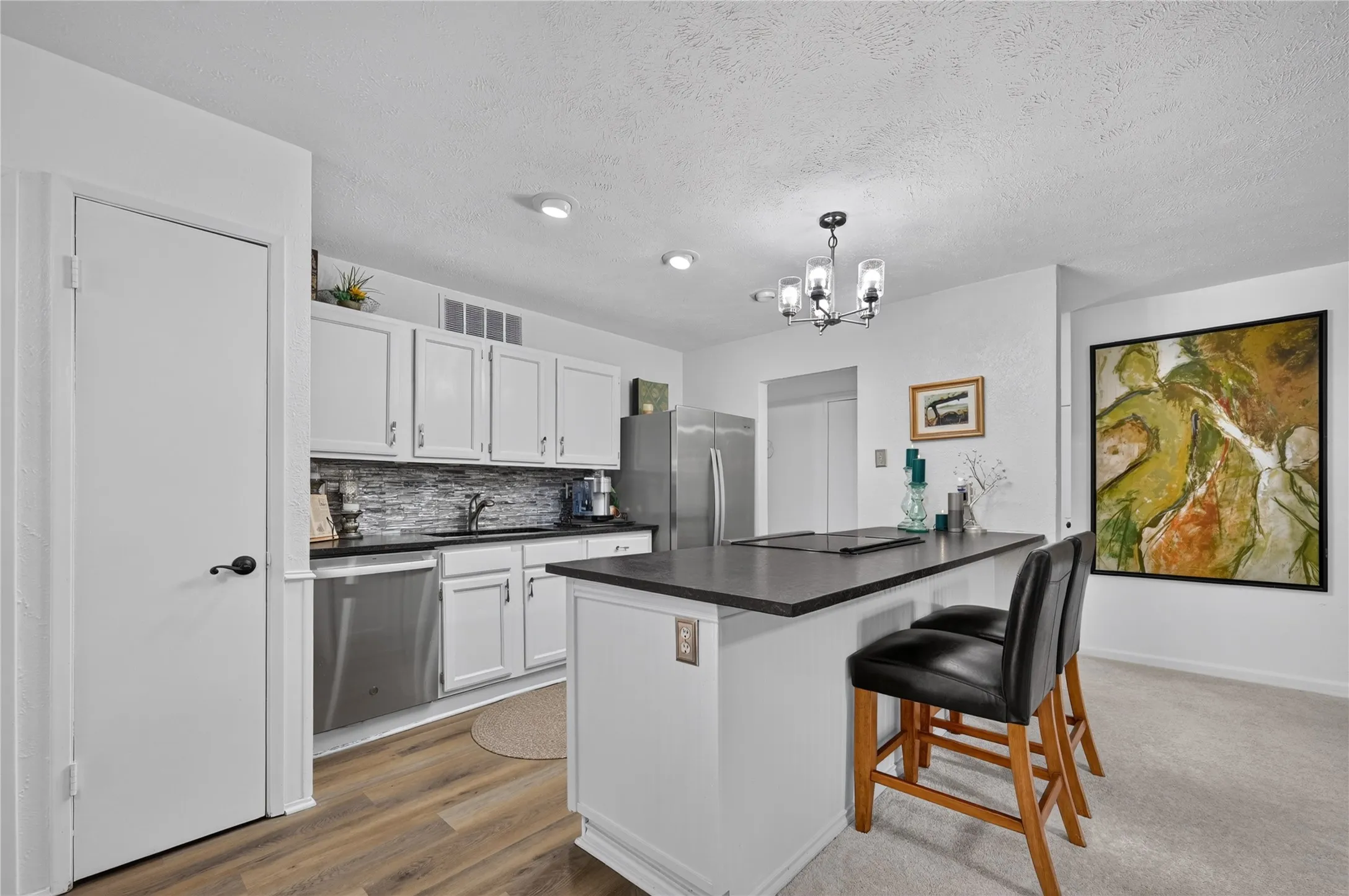 Single Family Residence For Sale in Collin County , 517 Hanover Drive, Allen, Texas 75002, 3 Bedroom, 2 Bathroom, 1 Garage spaces, 1,426 Sqft, built in 1977, mls#21352466, Real Estate Agent in Allen, Homes For Sale in Collin county, Homes For Sale in Allen, Realtor in Allen Texas, Real Estate Brokerage Independent Realty Texas, Luminita Cordes Realtor